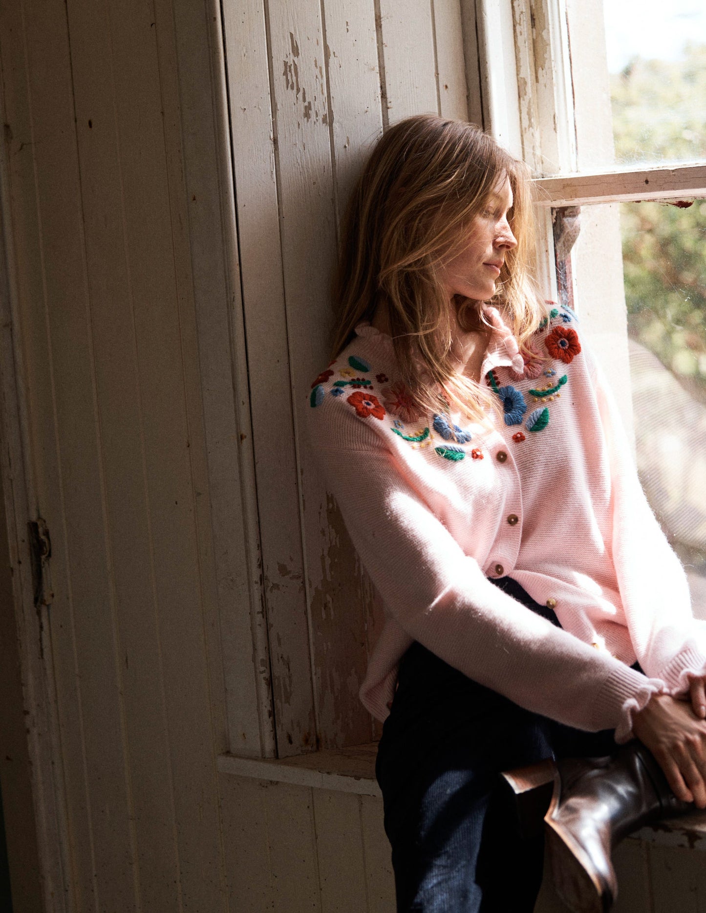 Gilet brodé à volants-Rose fleuri