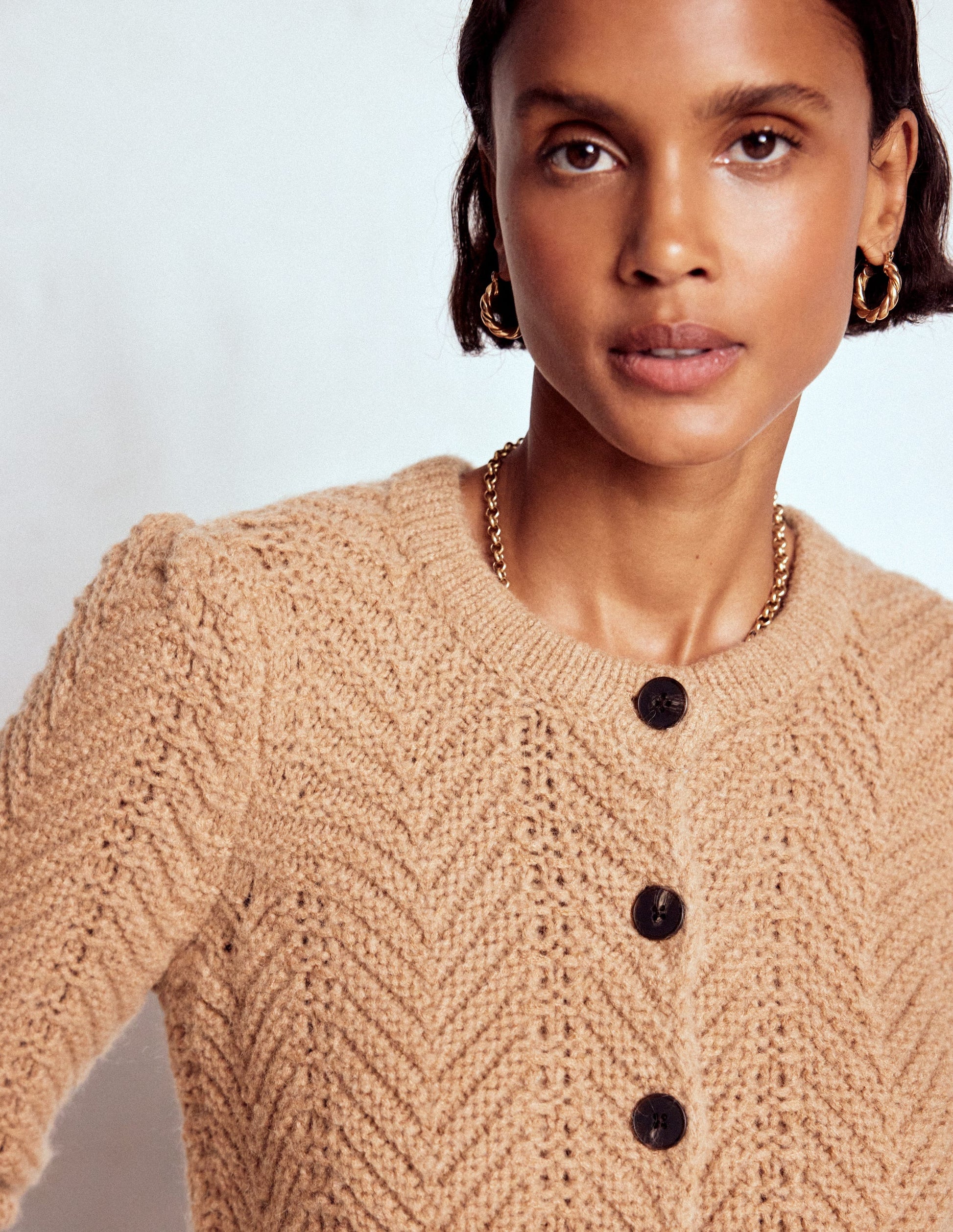Grobstrickjacke mit Chevronmuster-Kamelbraun-1