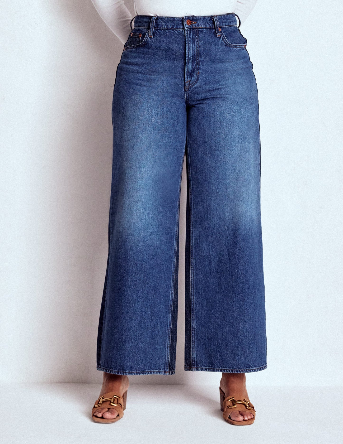 Hoch geschnittene Jeans mit weitem Bein-Mustermix
