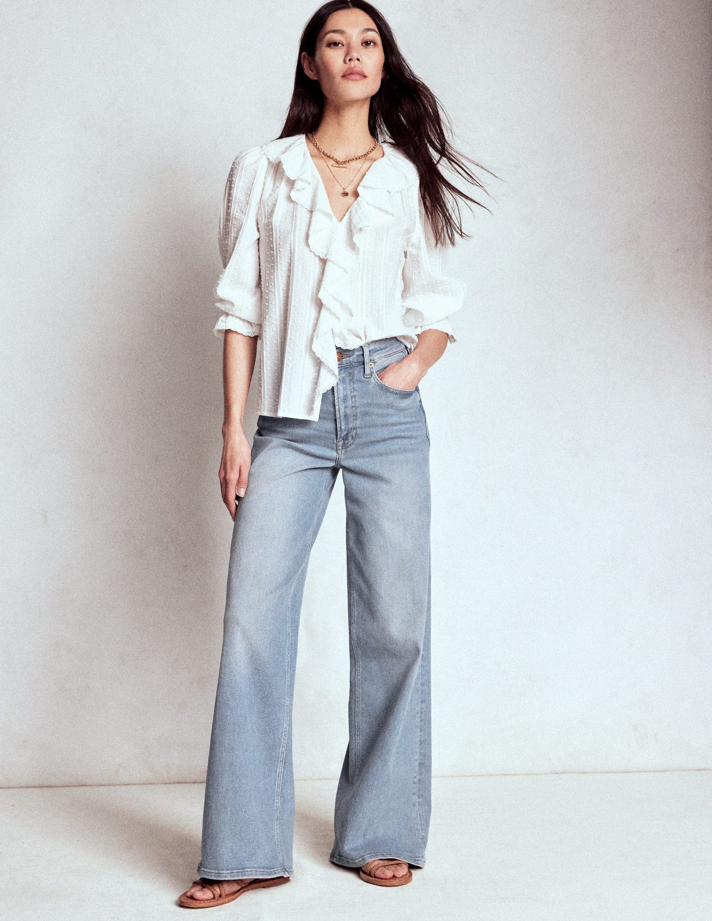Hoch geschnittene Jeans mit weitem Bein-Ausgeblichene Optik