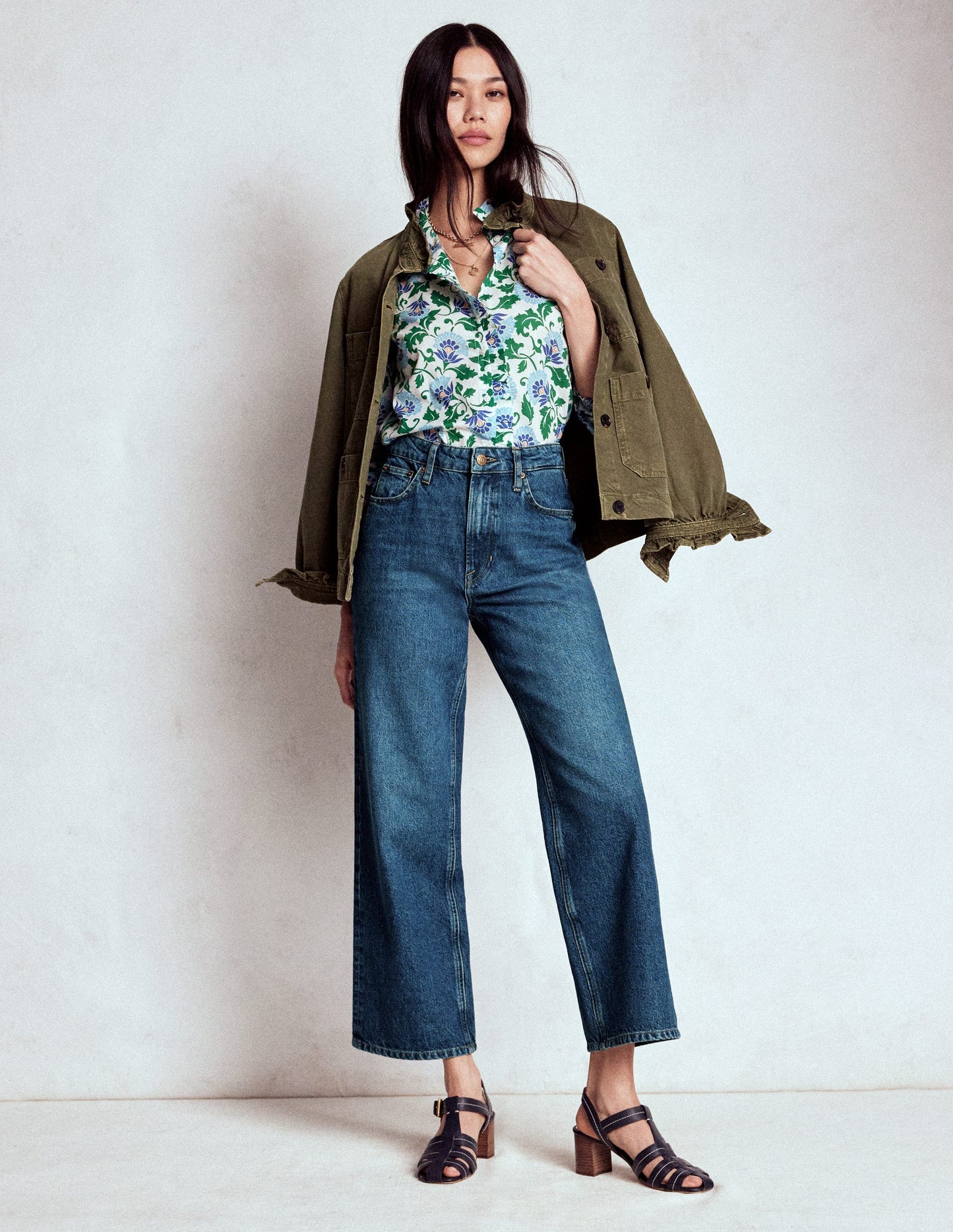 Kurze Jeans mit hohem Bund und geradem Beinschnitt-Medium Vintage
