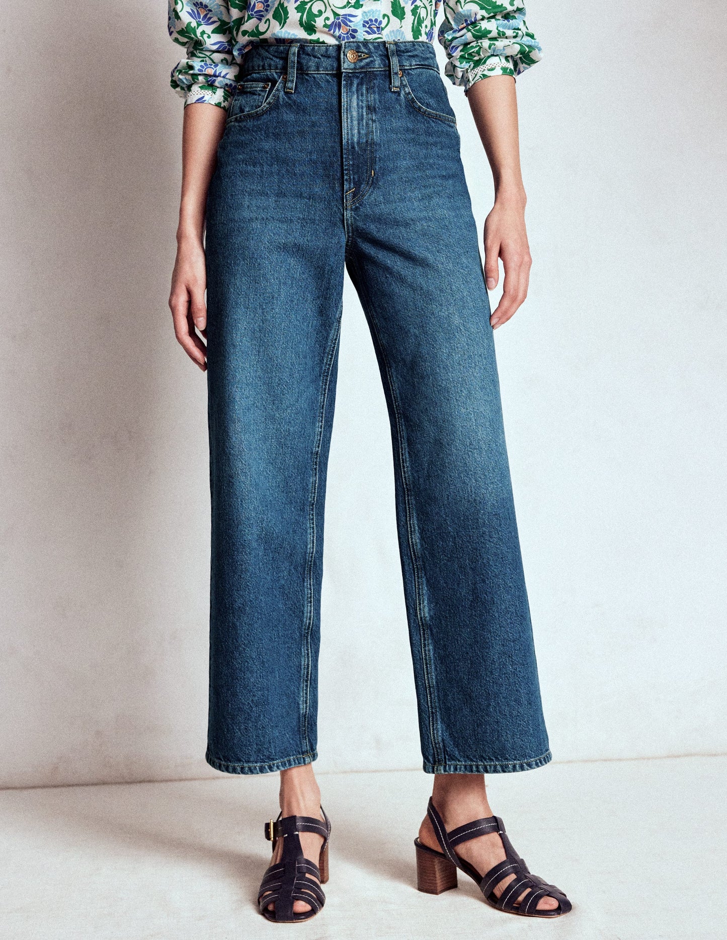 Kurze Jeans mit hohem Bund und geradem Beinschnitt-Medium Vintage