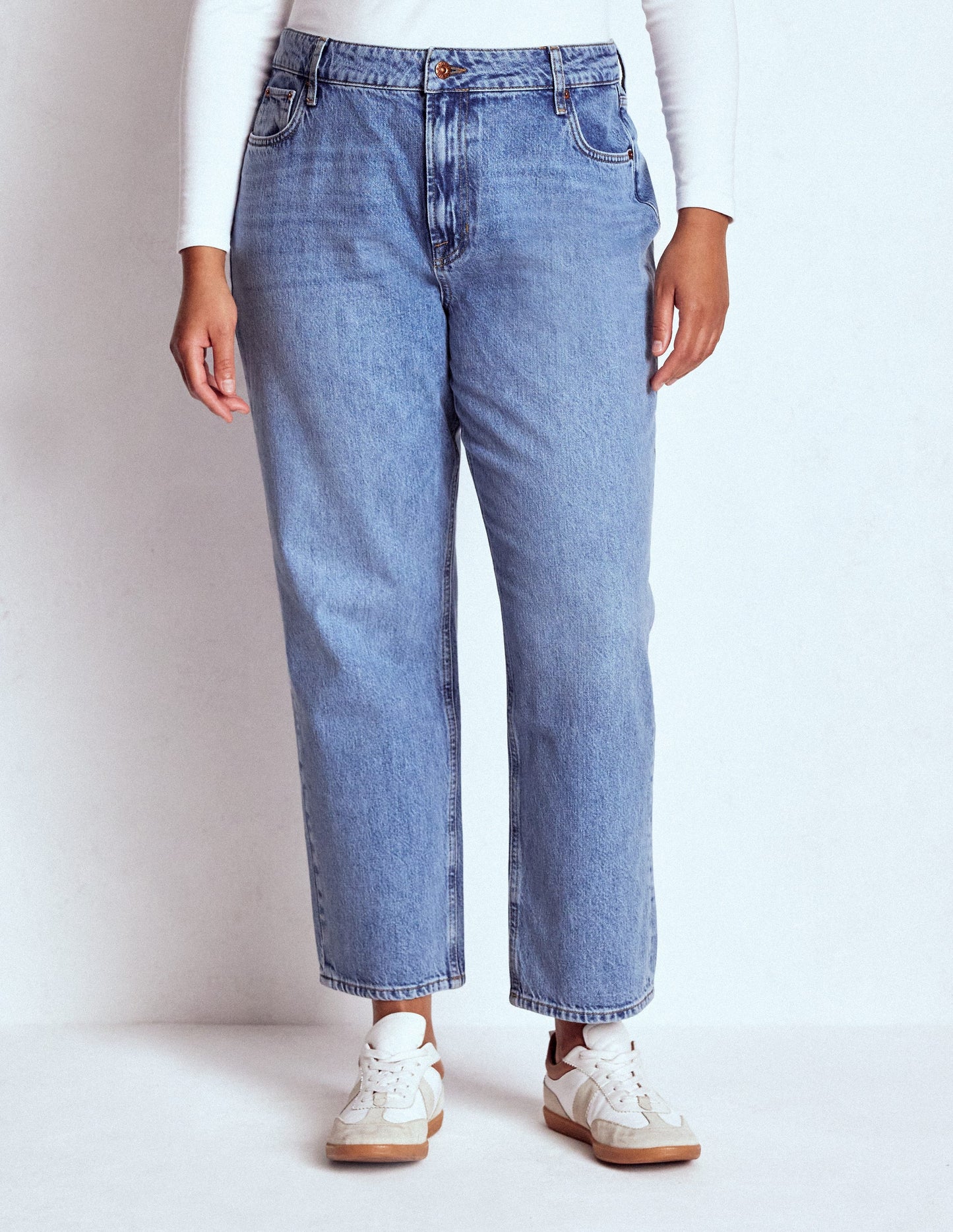 Feste Jeans mit hohem Bund und geradem Bein-Ausgeblichene Optik