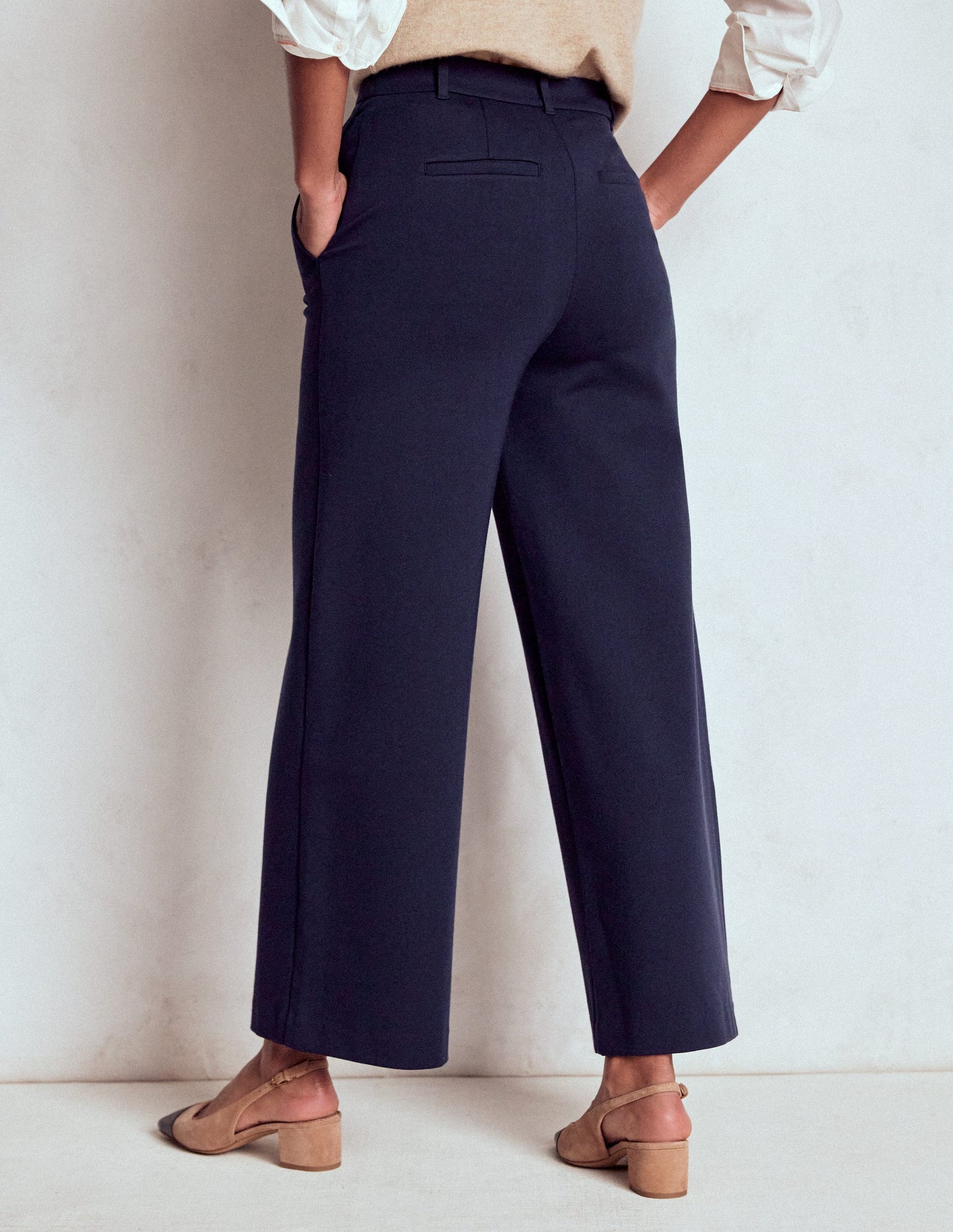 Belgravia Verkürzte Ponte-Hose-Marineblau