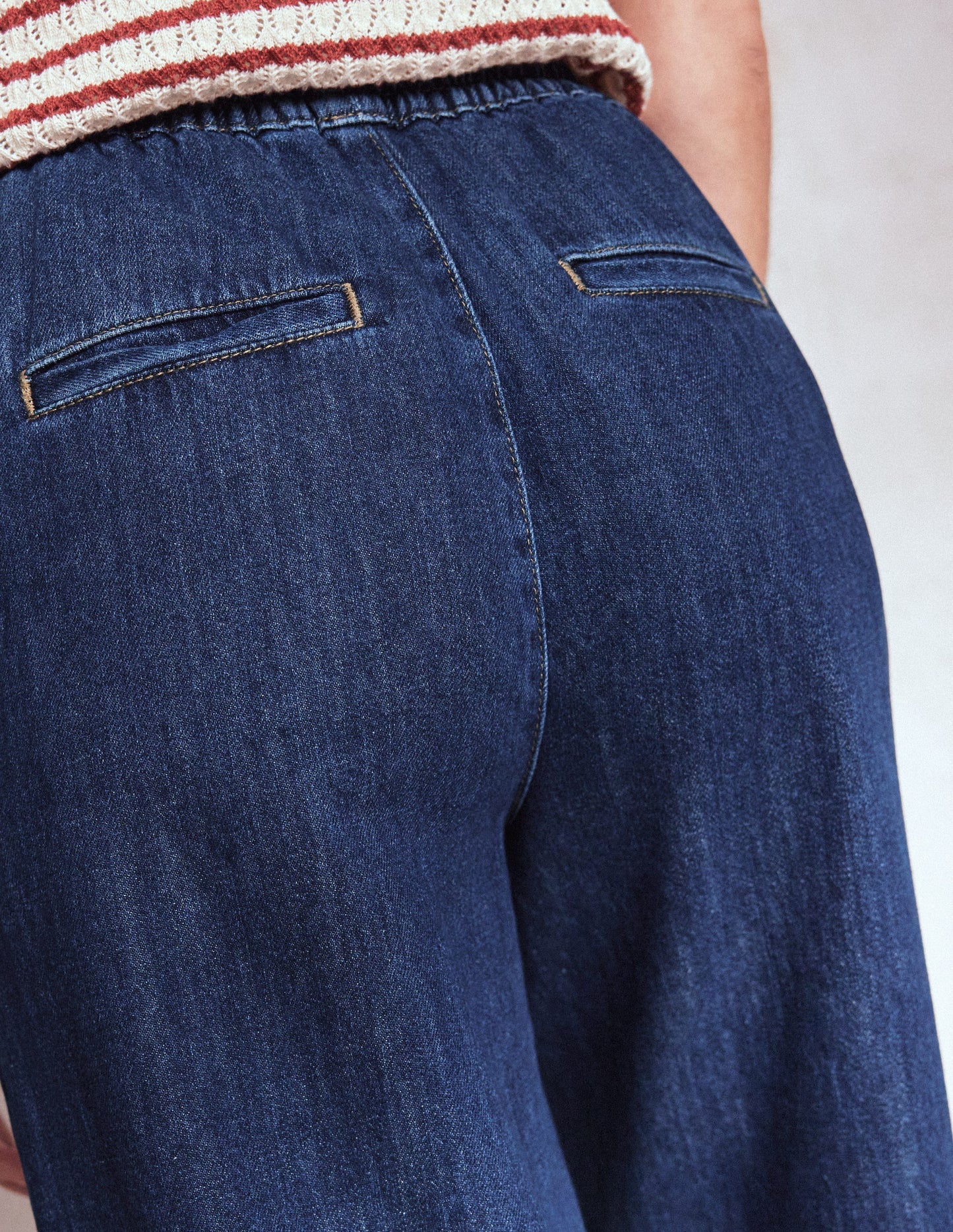 Jeans mit Kordelzug-MITTLERE WASCHUNG
