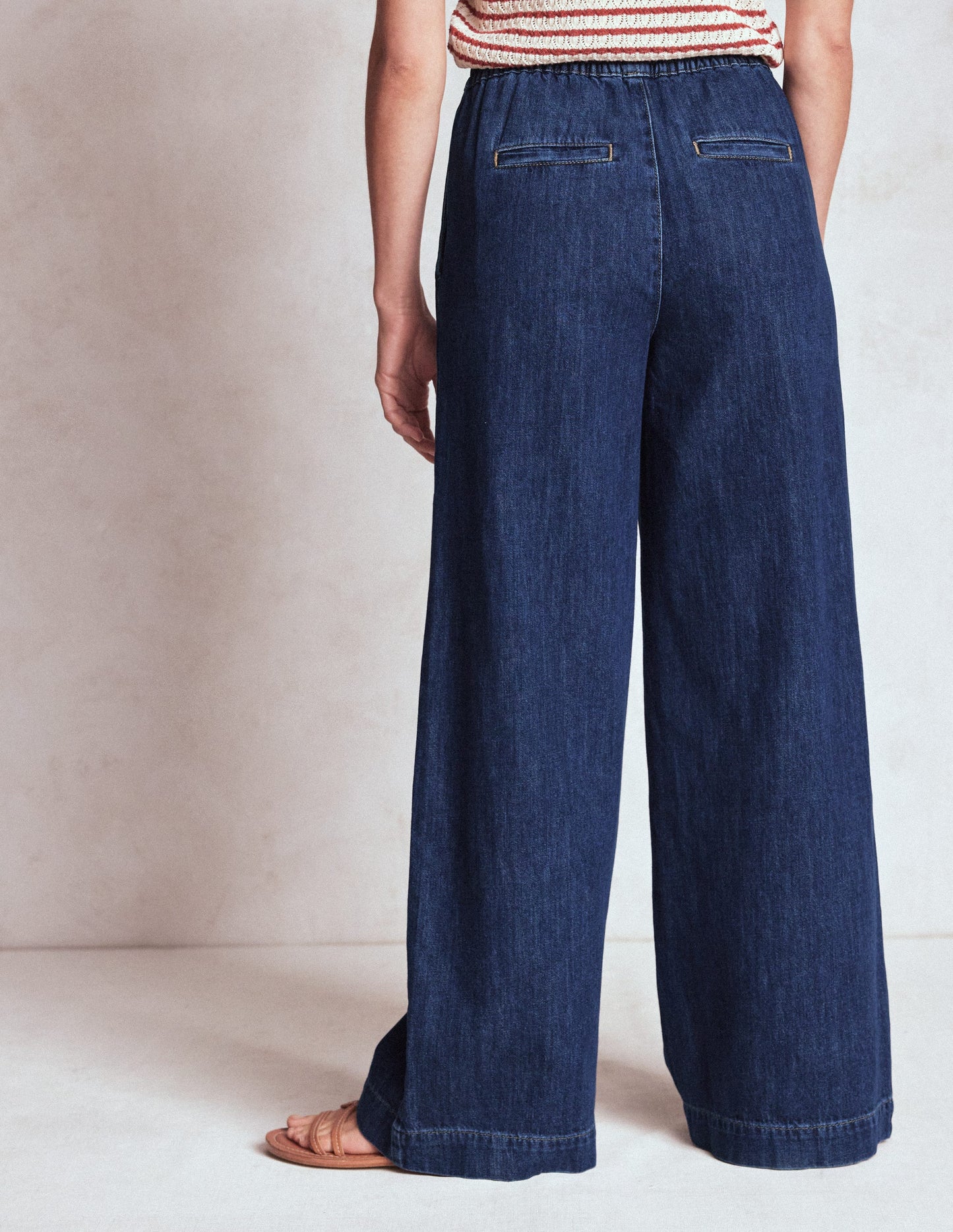 Jeans mit Kordelzug-MITTLERE WASCHUNG