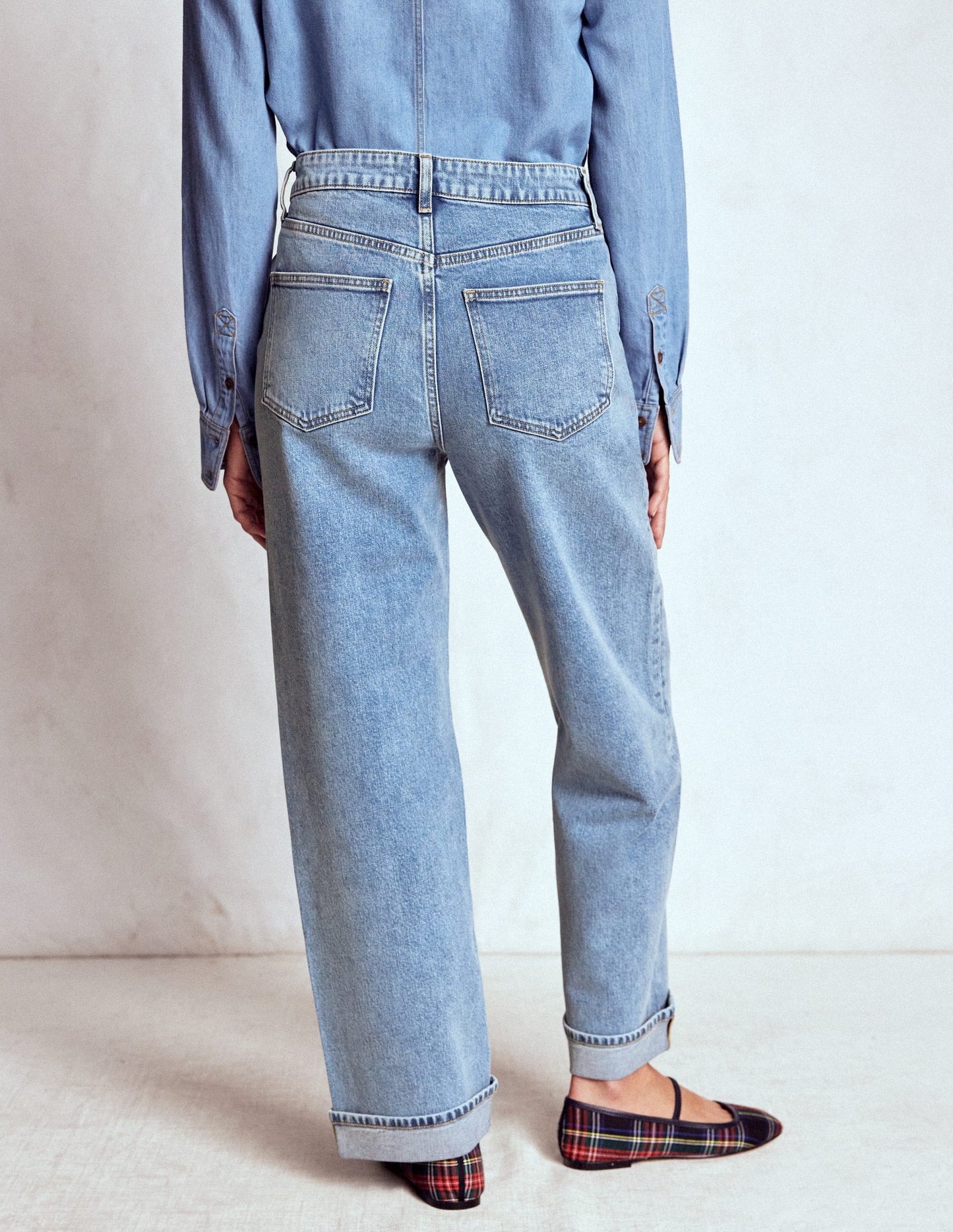 Bequeme, mittelhohe Stretch-Jeans-Ausgeblichene Optik