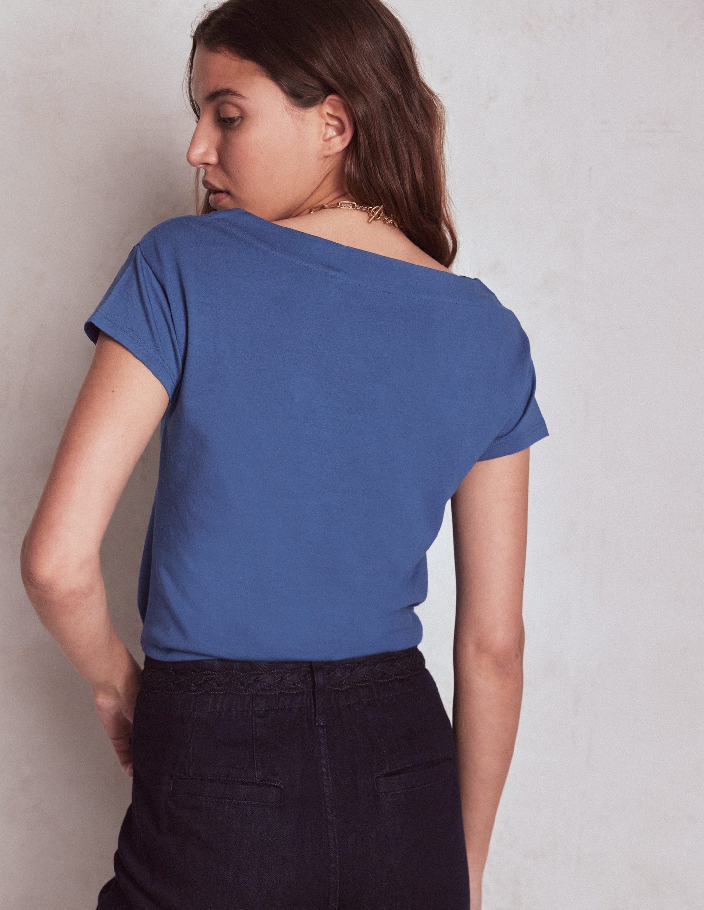 Superweiches T-Shirt mit U-Boot-Ausschnitt-Denim-Blau