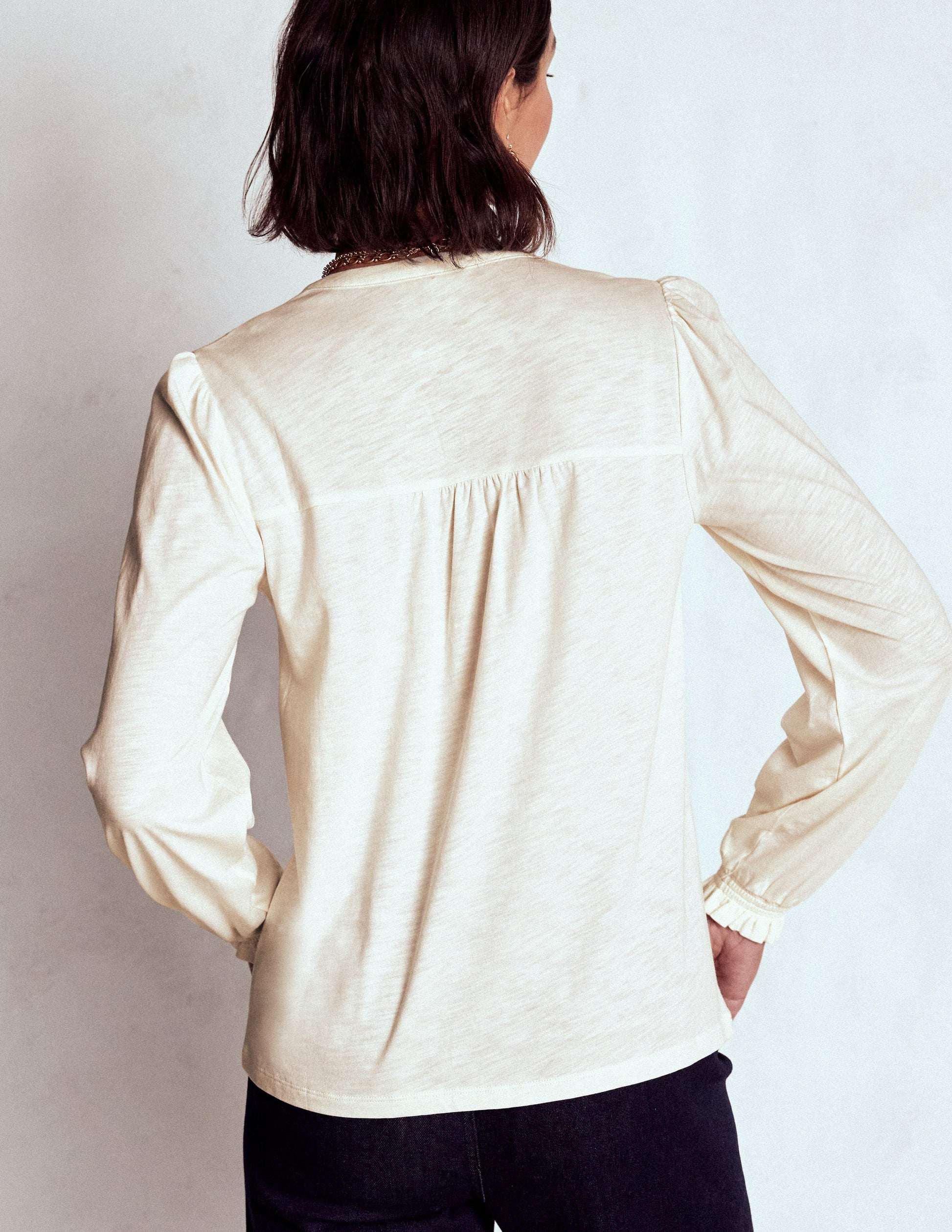 Elsa Jerseyhemd mit gesmokter Passe-Naturweiß-3