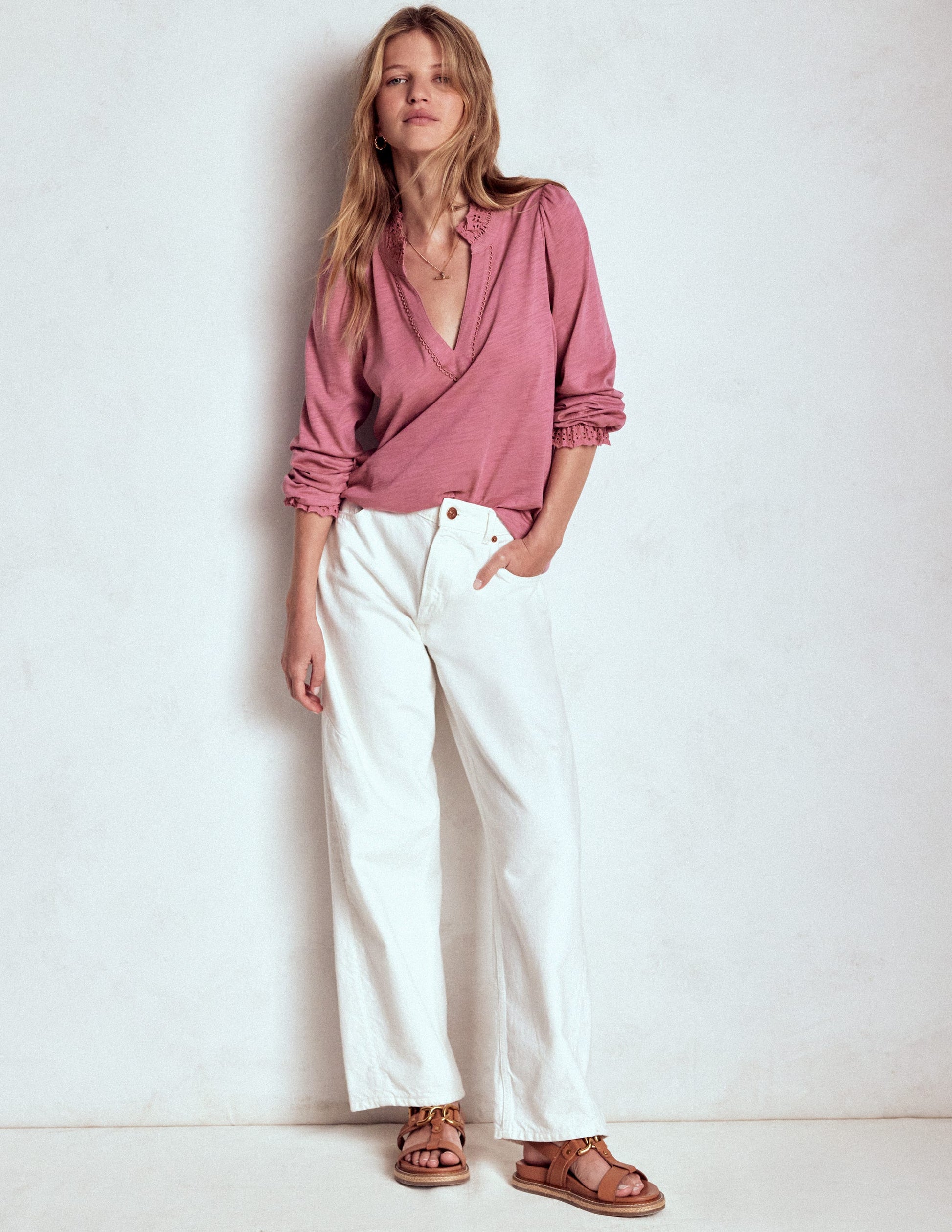 Aria Oberteil mit Lochstickerei und gekerbtem Ausschnitt-Rosa Heide-4