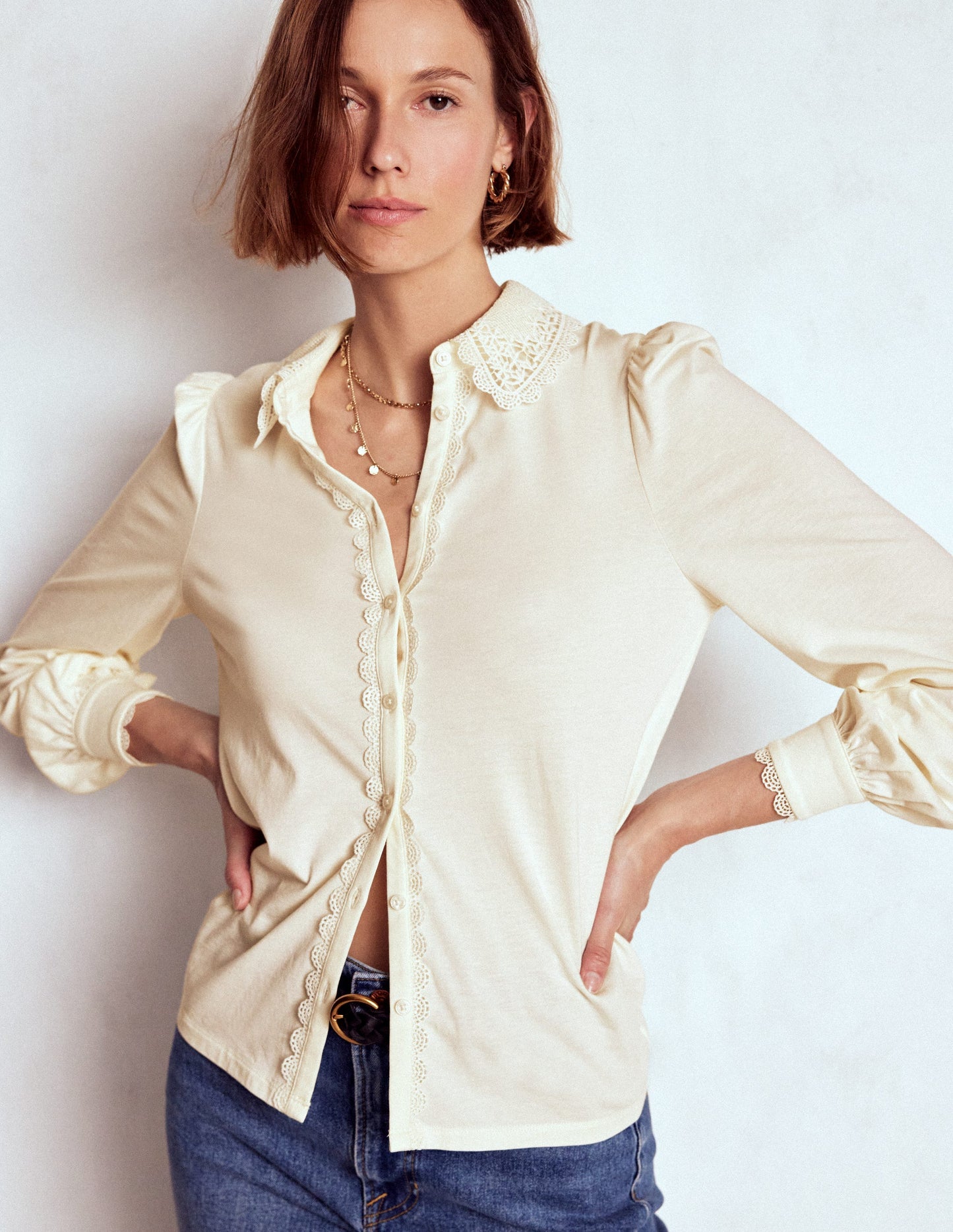 Bluse mit Spitzenkragen-Naturweiß