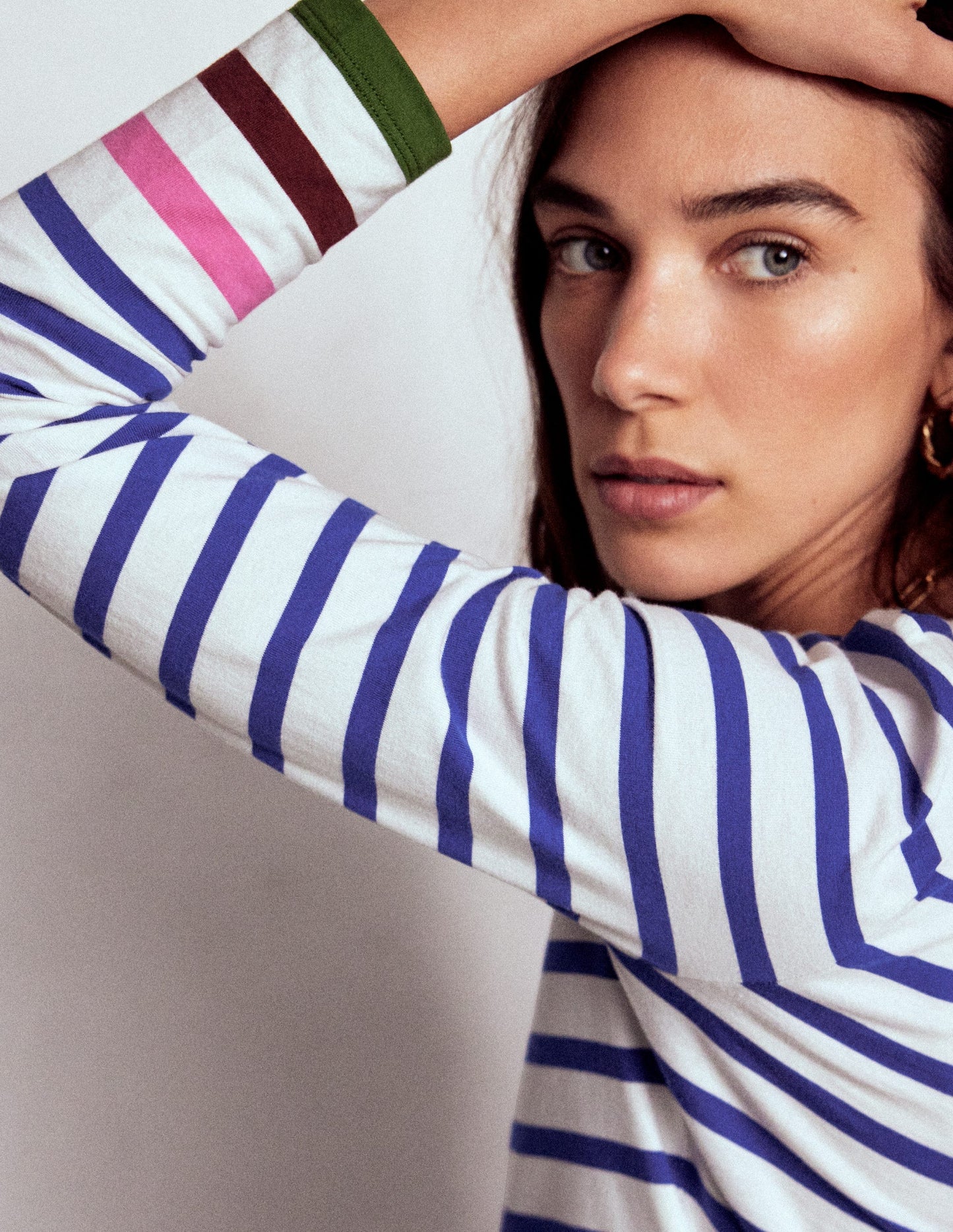 Olivia Langärmliges Bretonshirt-Eisvogelblau, Bunte Manschetten