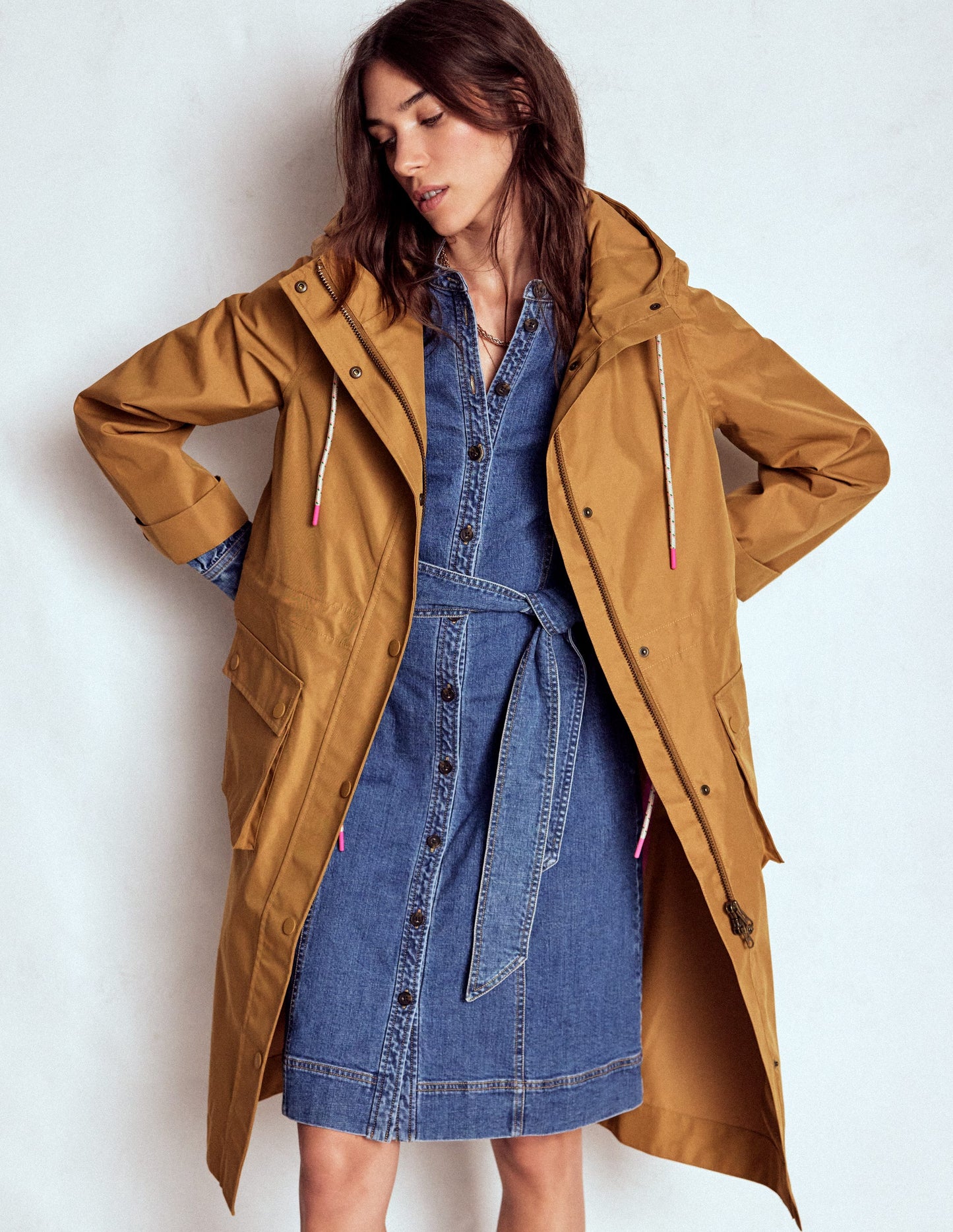 Lange Regenjacke-Haselnussbraun