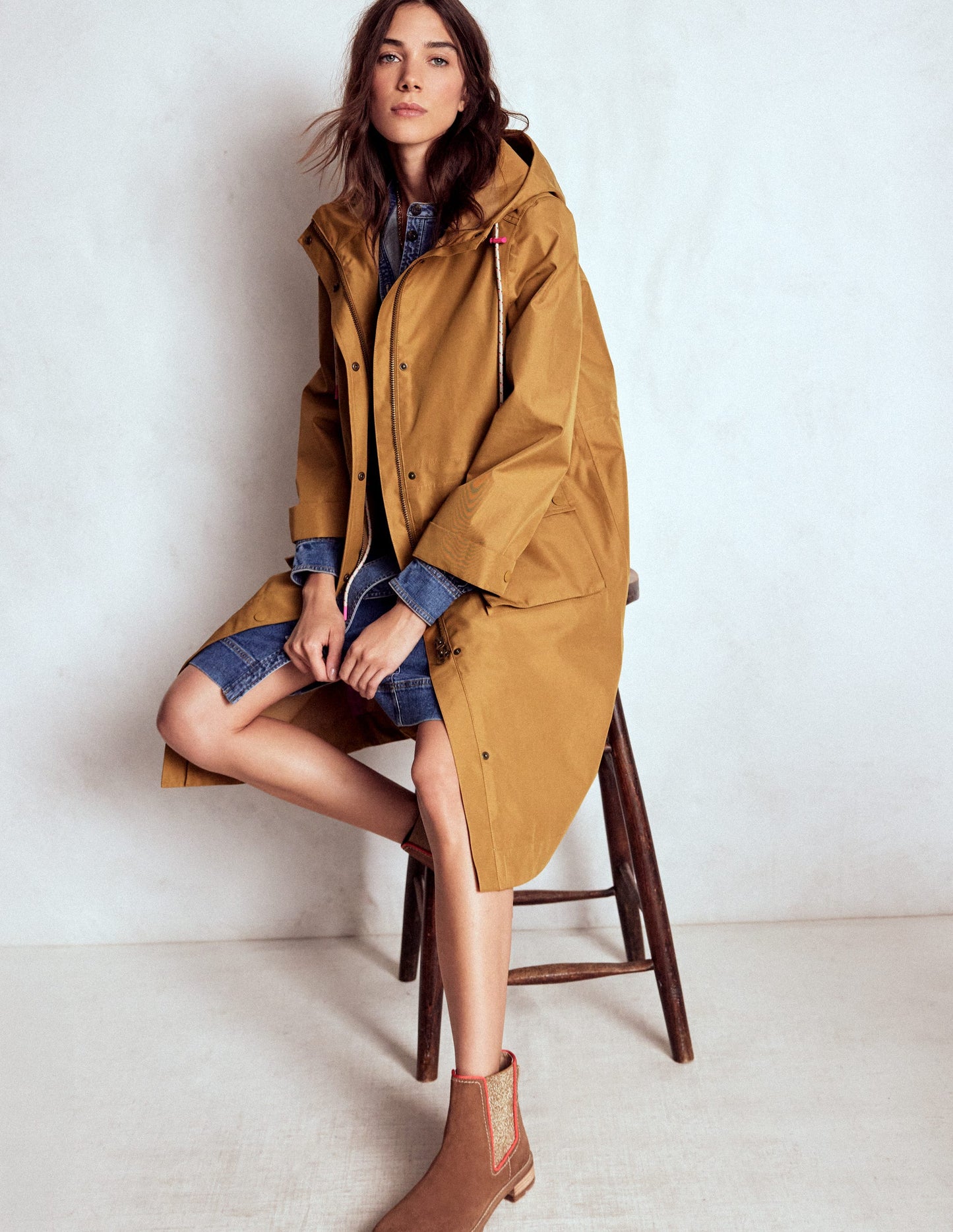 Lange Regenjacke-Haselnussbraun