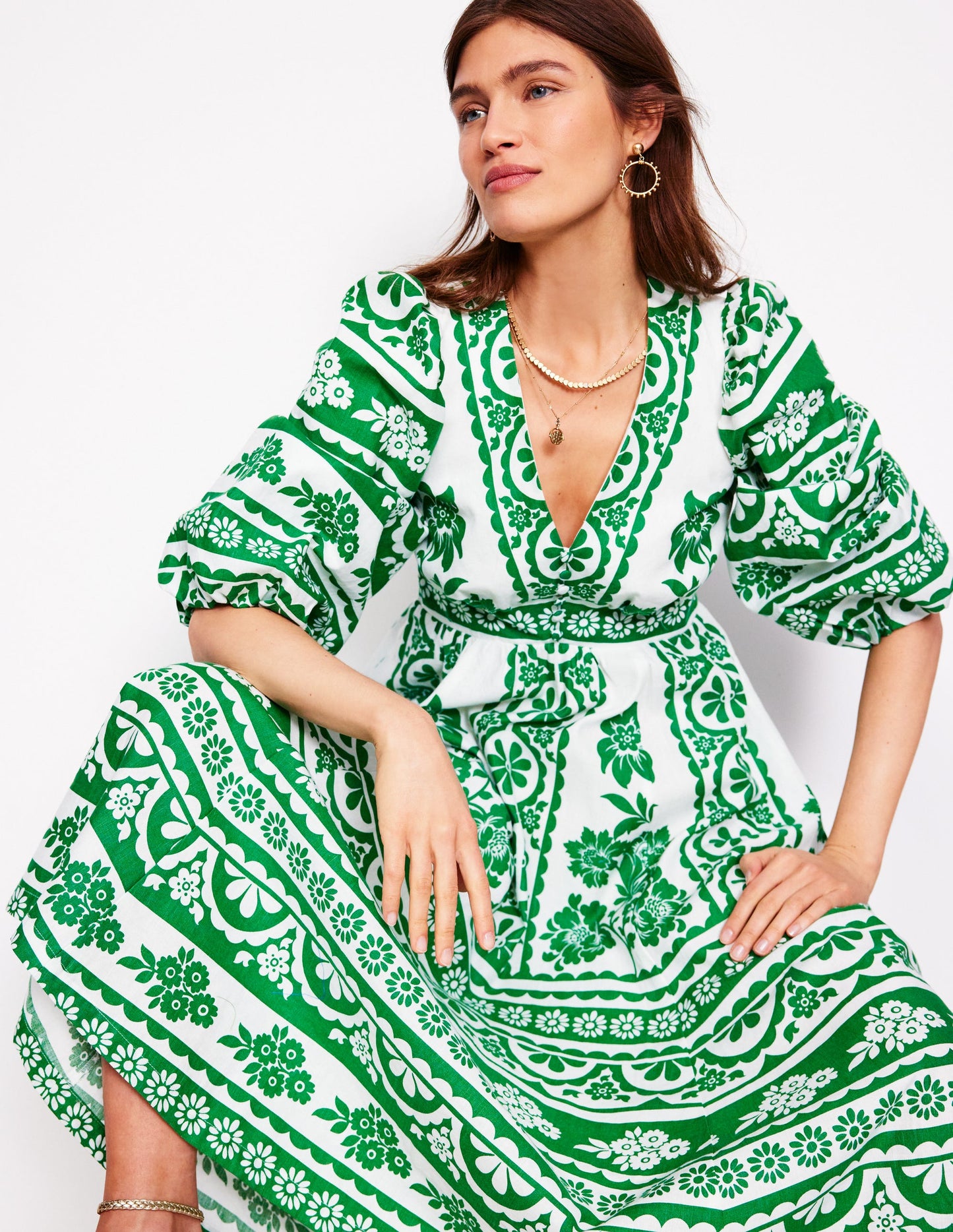 Robe longue Lola à manches blousantes-Émeraude profond, motif Ornate Tropics