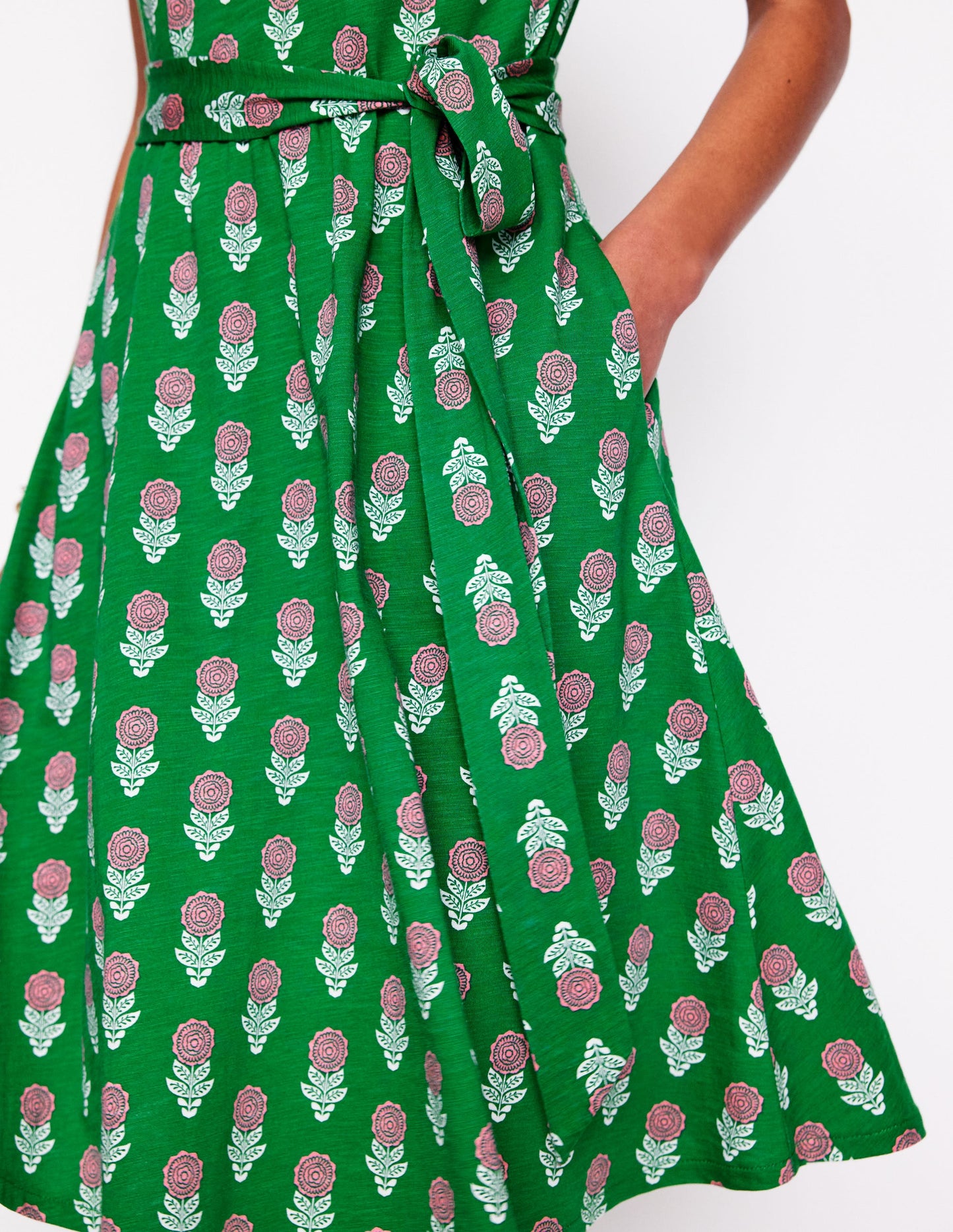 Robe courte Mila en jersey-Émeraude profond, motif Dahlia Sprig