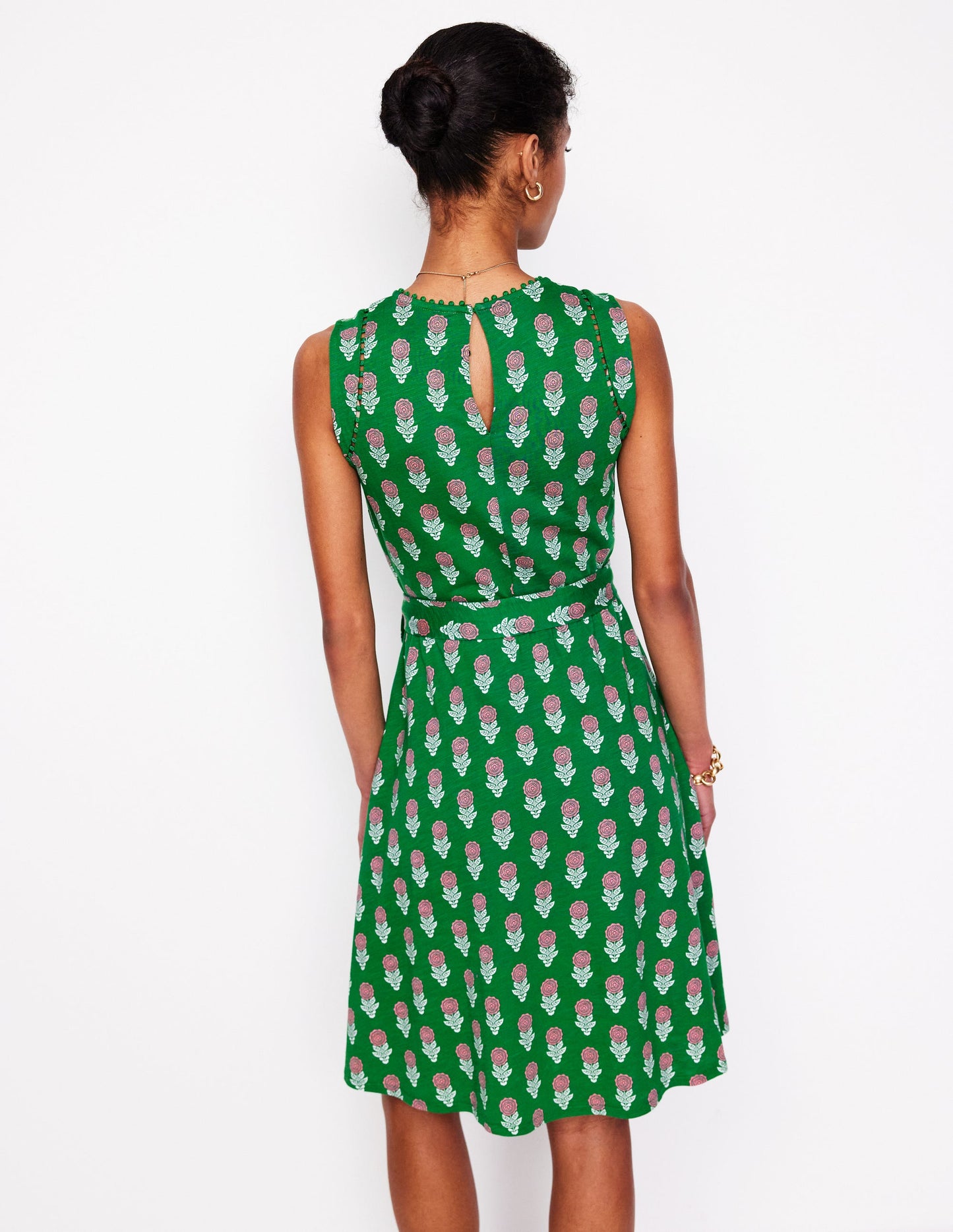 Robe courte Mila en jersey-Émeraude profond, motif Dahlia Sprig
