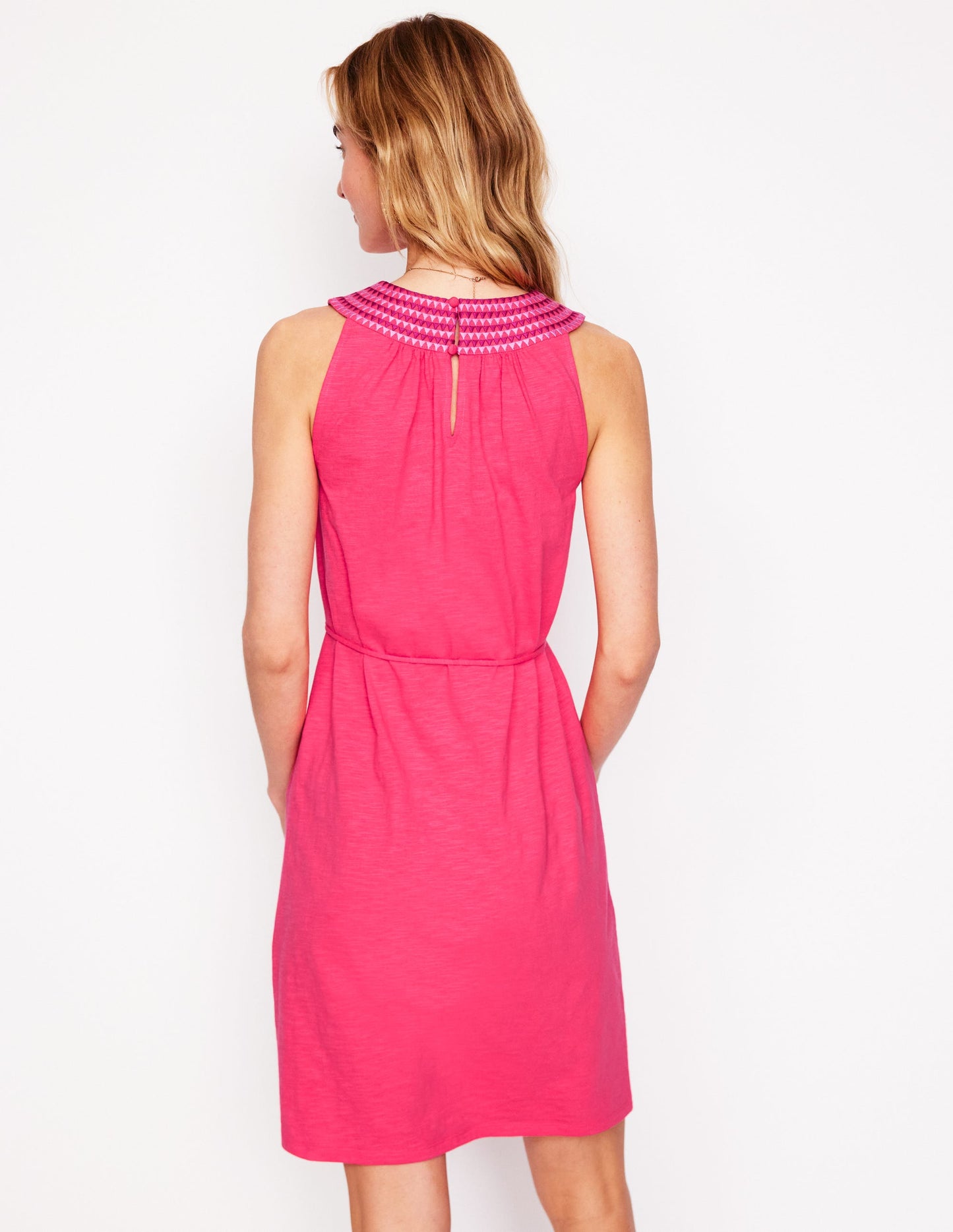 Robe courte Eleni brodée-Rose camélia