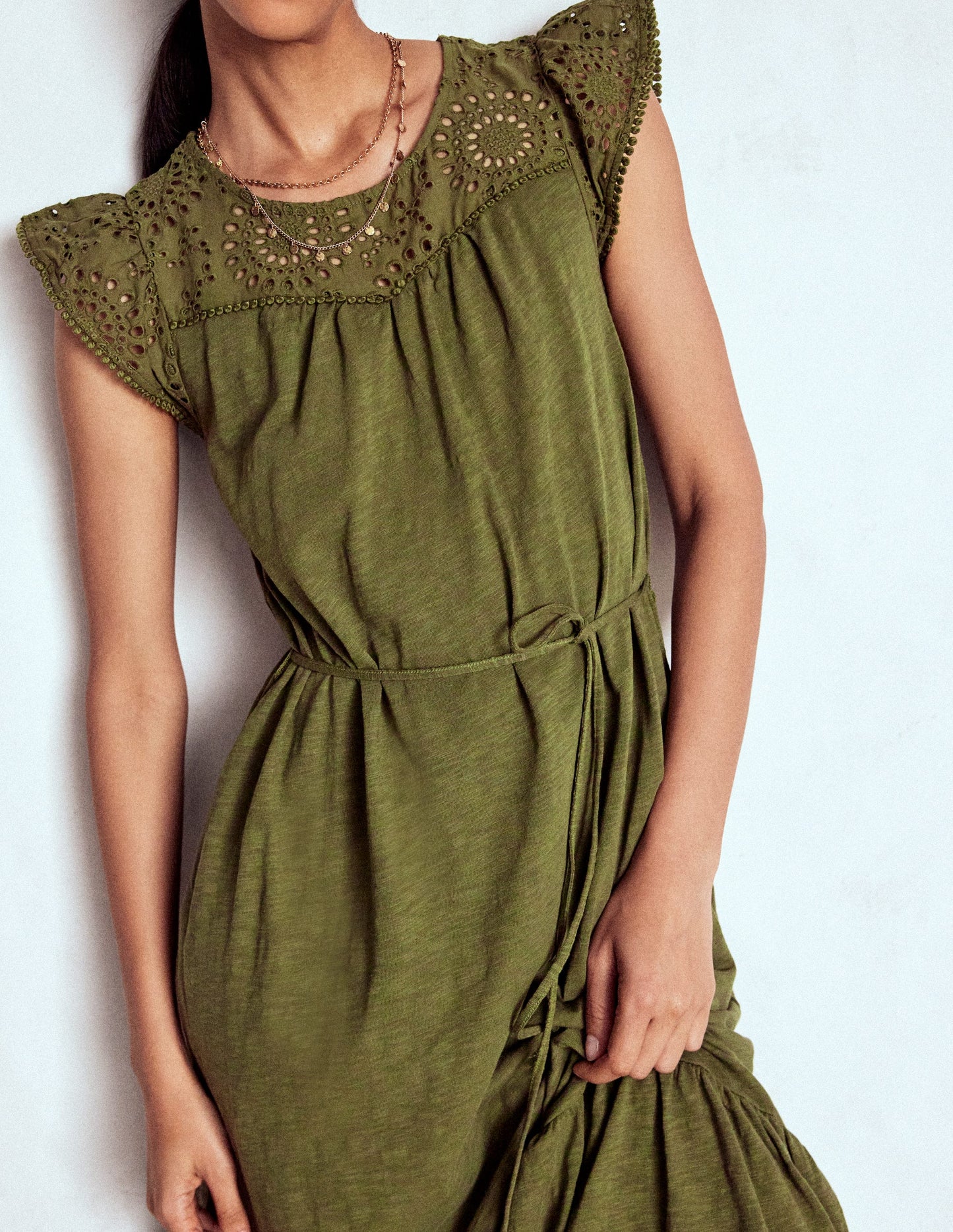 Juliet Midikleid mit Lochstickerei-Waldgrün