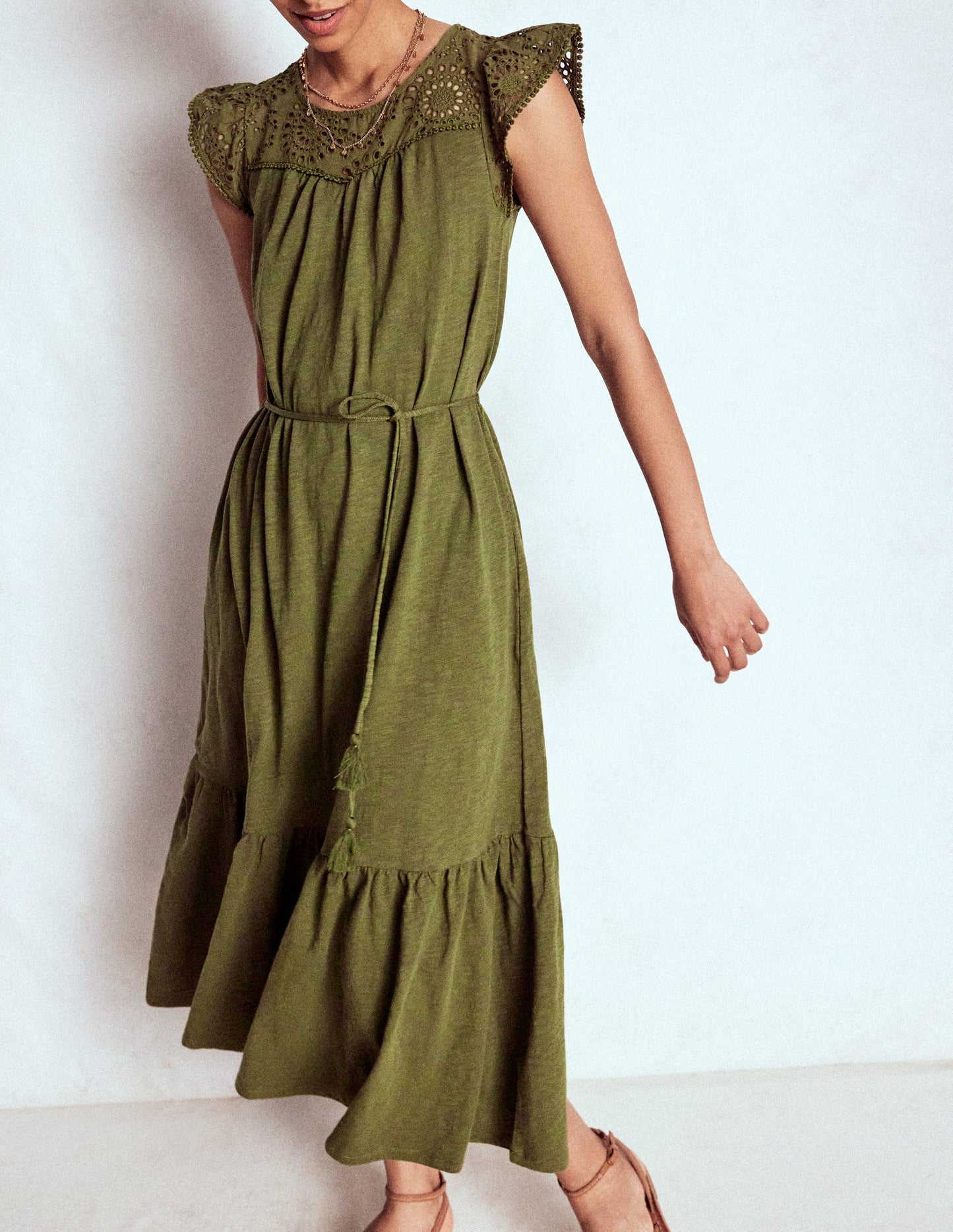 Juliet Midikleid mit Lochstickerei-Waldgrün