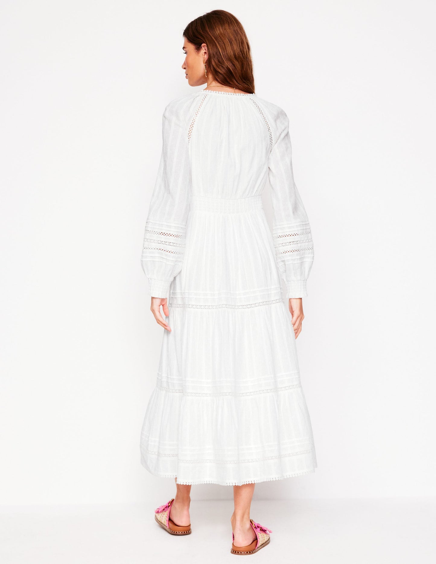 Robe en coton à smocks et volants-Blanc