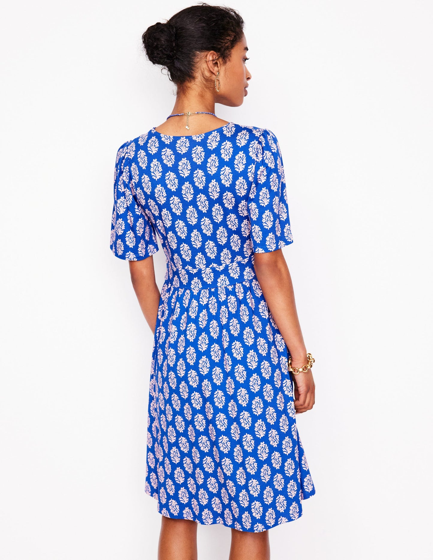 Louisa Kurzes Jerseykleid-Galerie-Blau, Kleiner Blumenstrauß Stempel