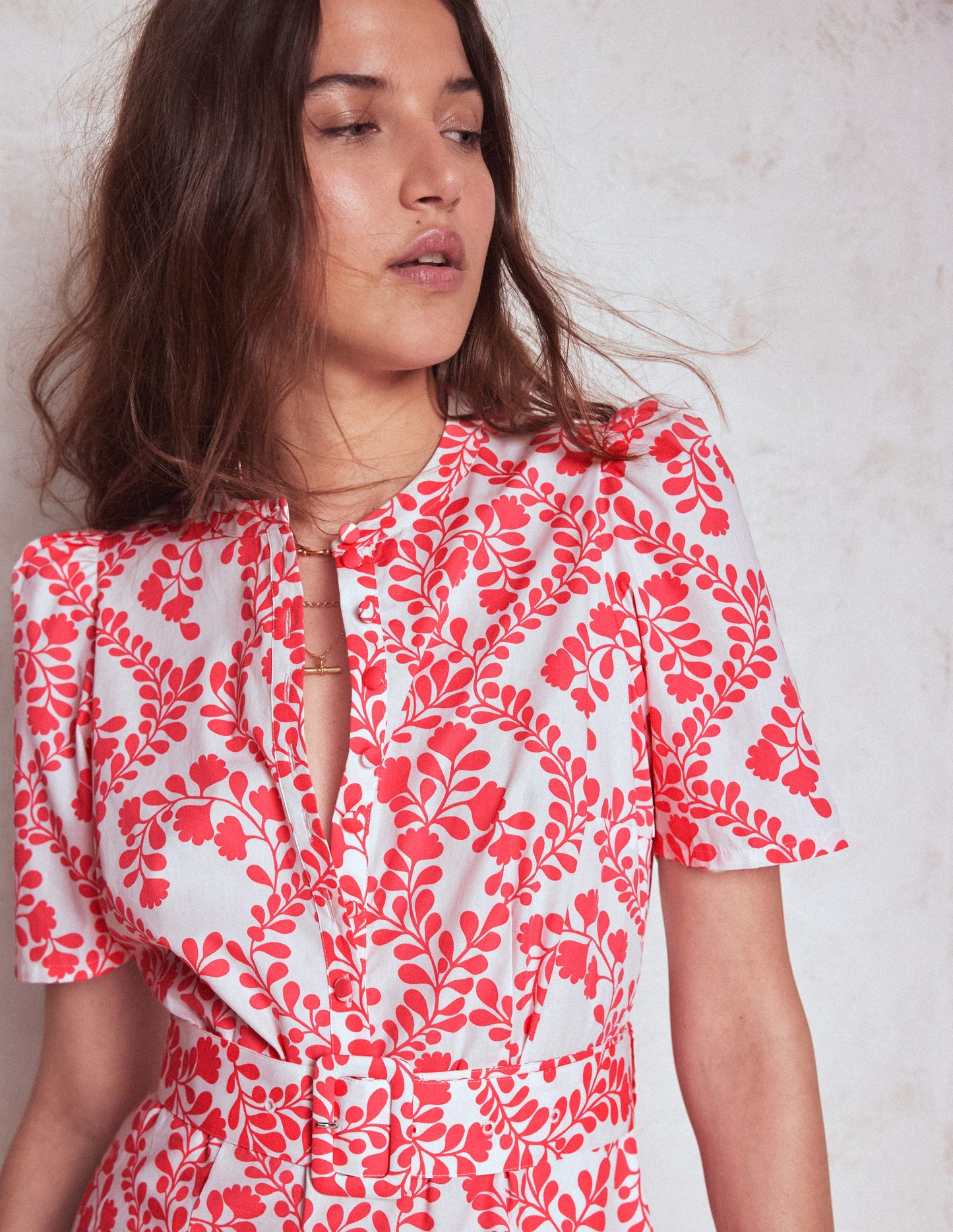 Kate Kleid mit Puffärmeln und Gürtel-Elfenbein, Reben-Silhouette