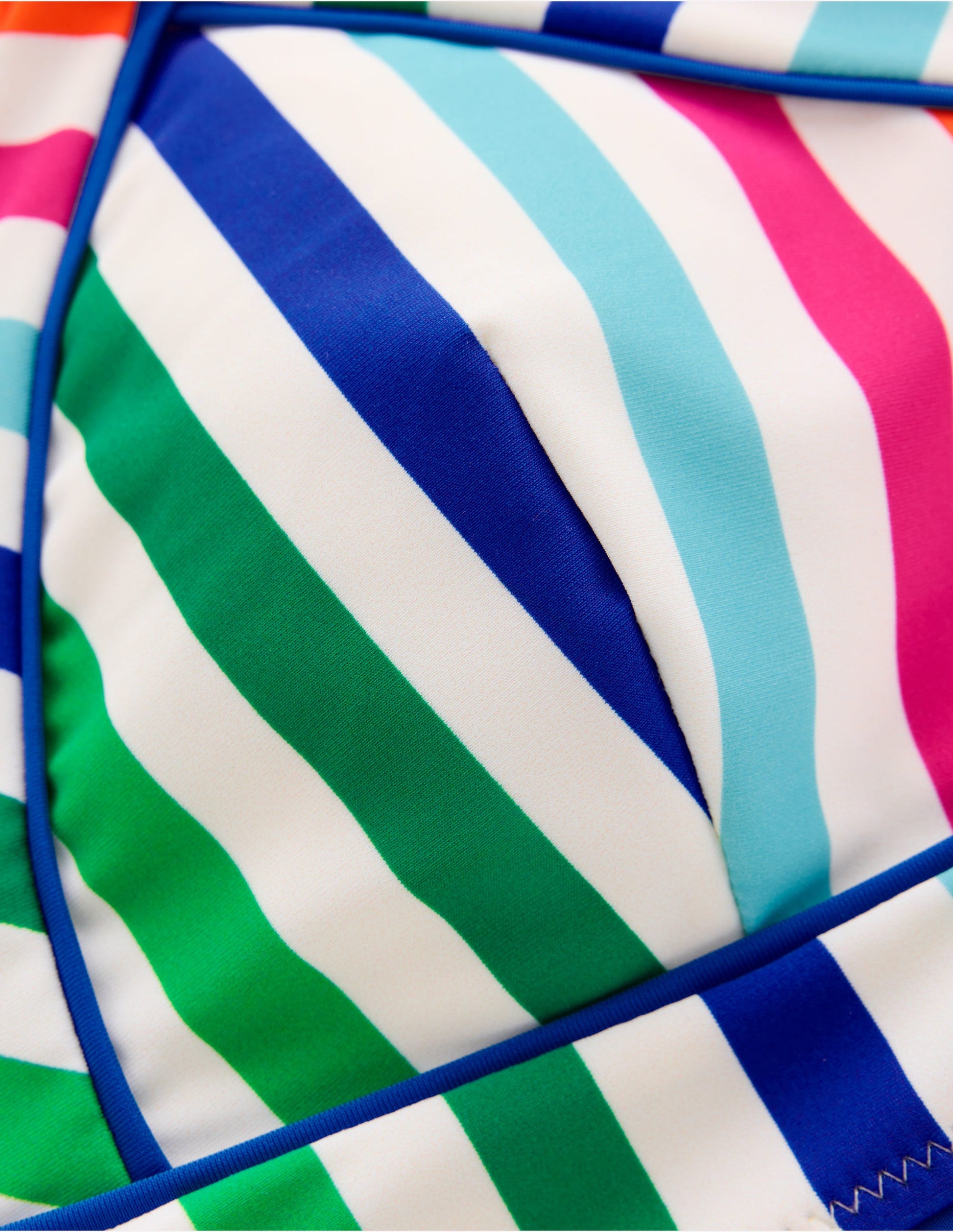 Kasos Bikinioberteil mit V-Ausschnitt zum Binden-Ackerbohnengrün/Pink, Gestreift-6