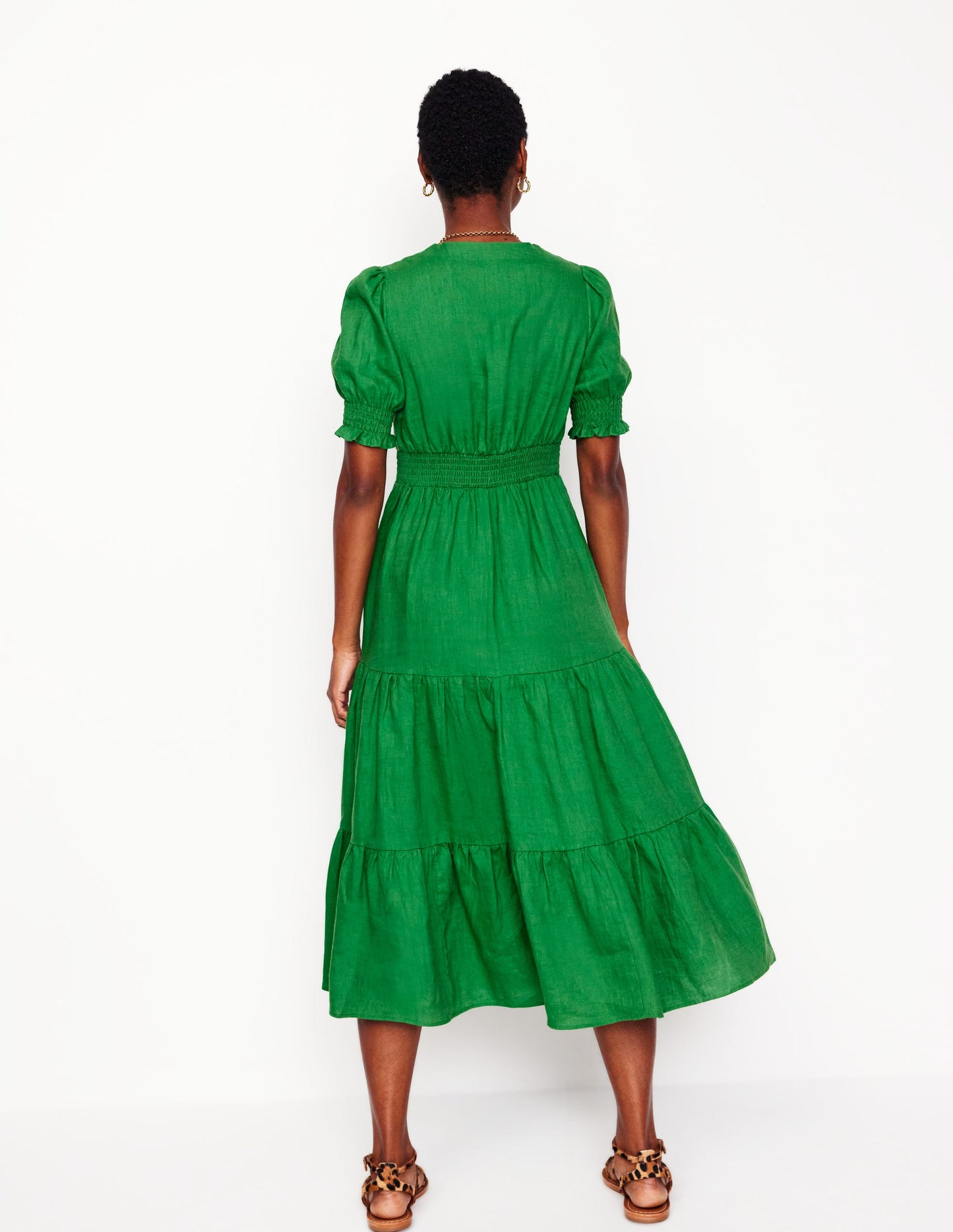 Robe mi-longue Anna en lin volantée-Vert paradis
