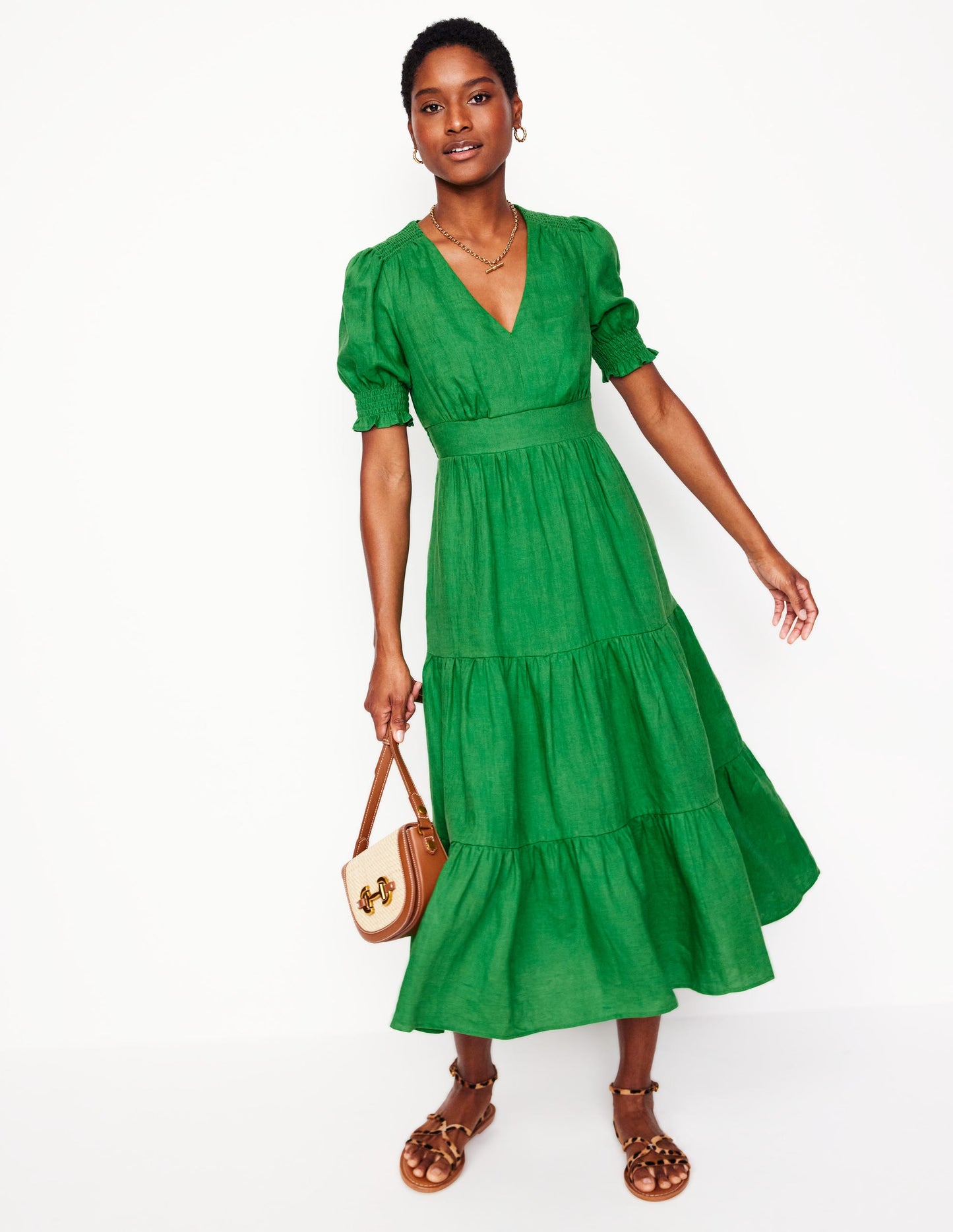 Robe mi-longue Anna en lin volantée-Vert paradis