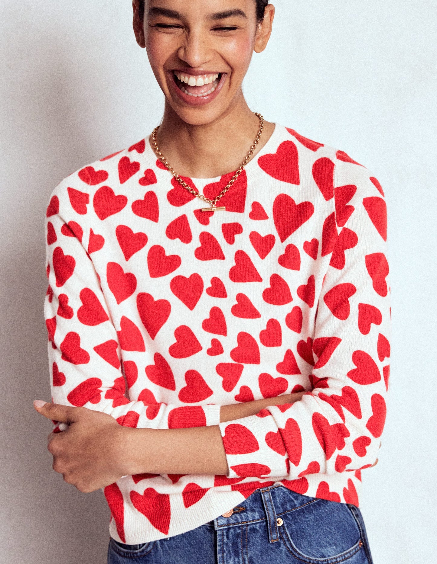 Pull Eva col rond en cachemire-Ivoire, motif Heart Cluster