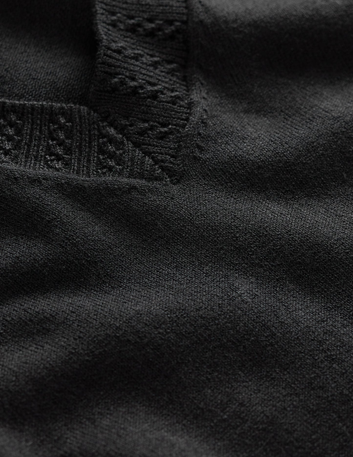 Pull Emilia à col V en coton-Noir