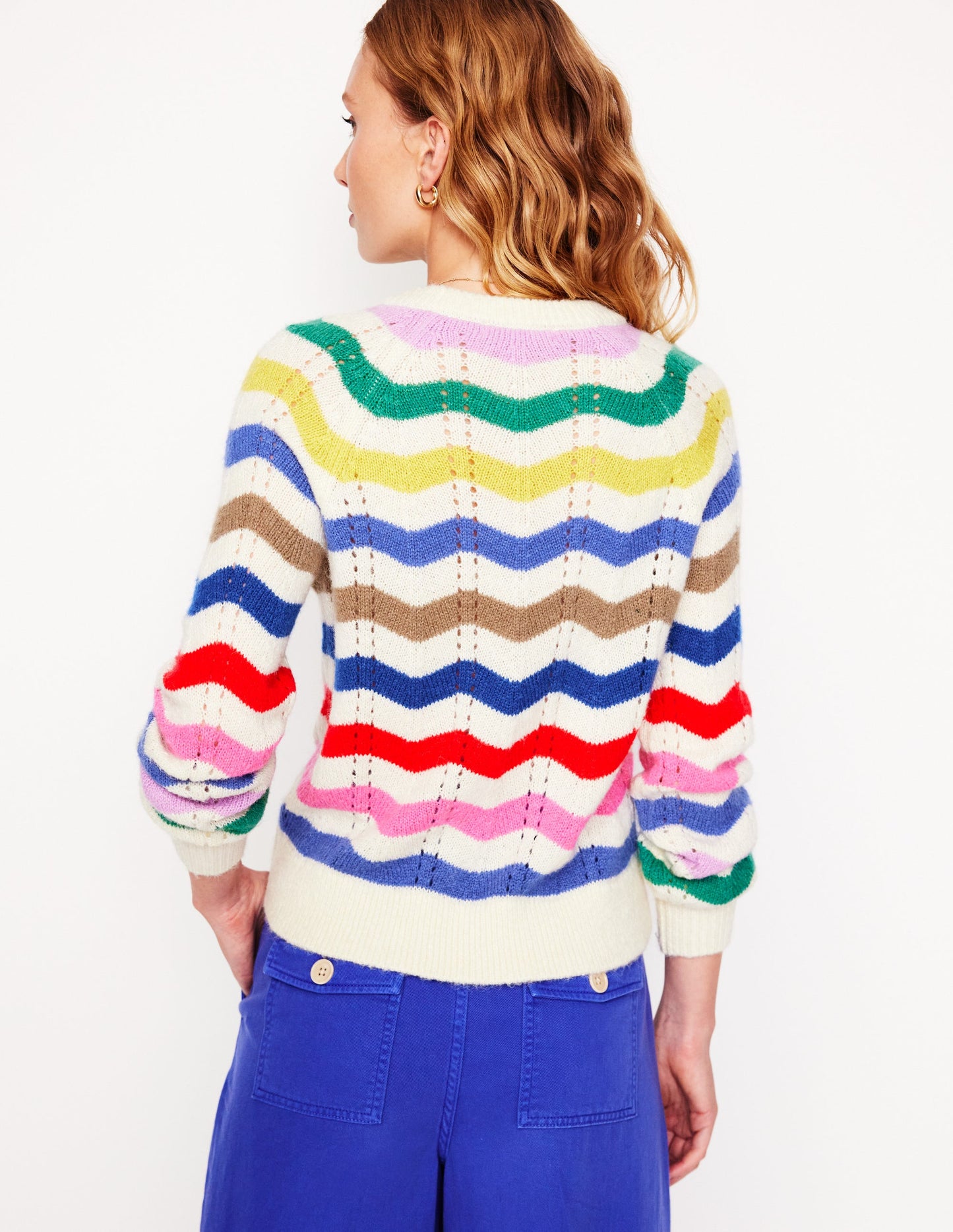 Alice Flauschiger Raglanpullover-Regenbogen