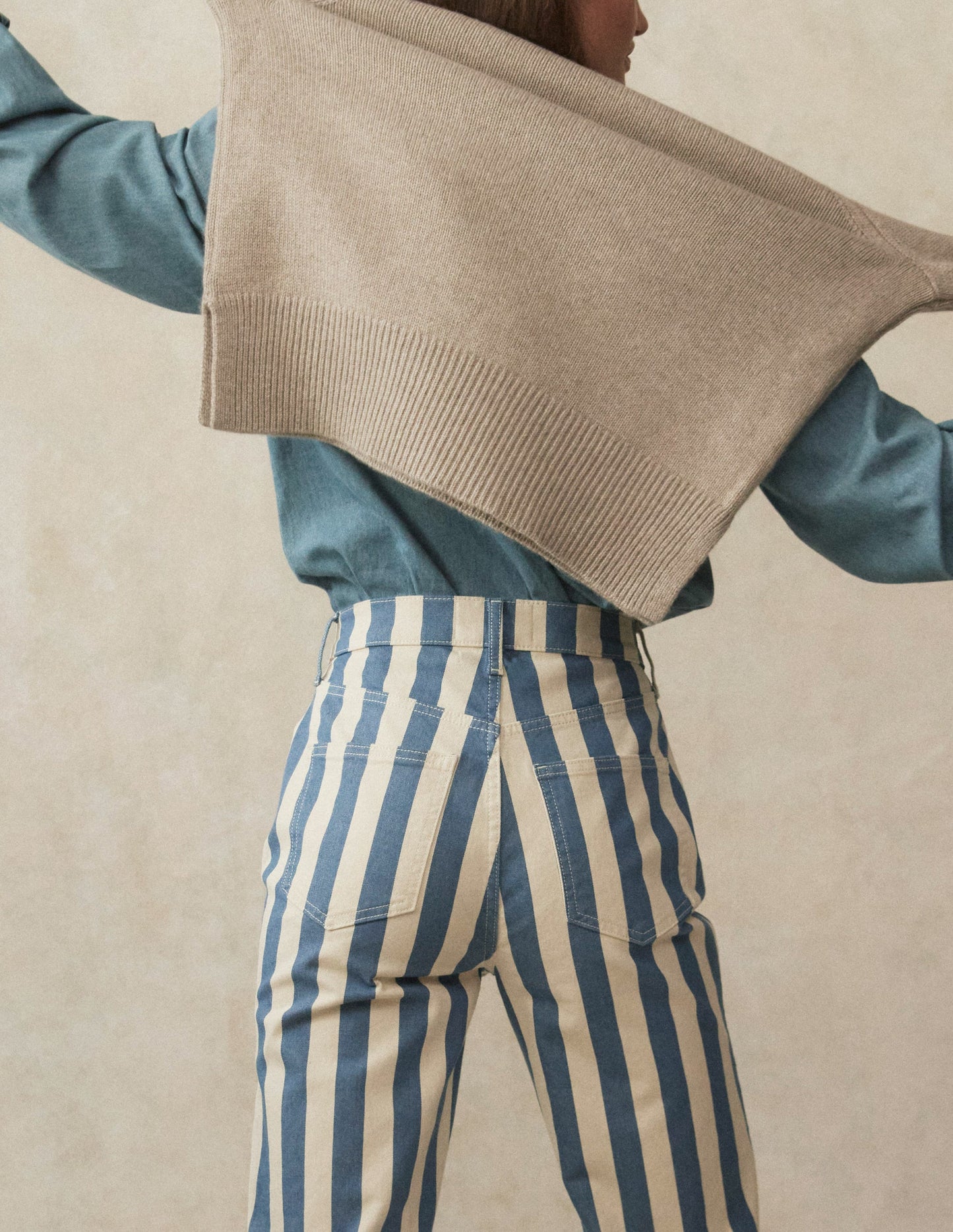Gestreifte Jeans mit hohem Bund-Marineblau Breite Streifen