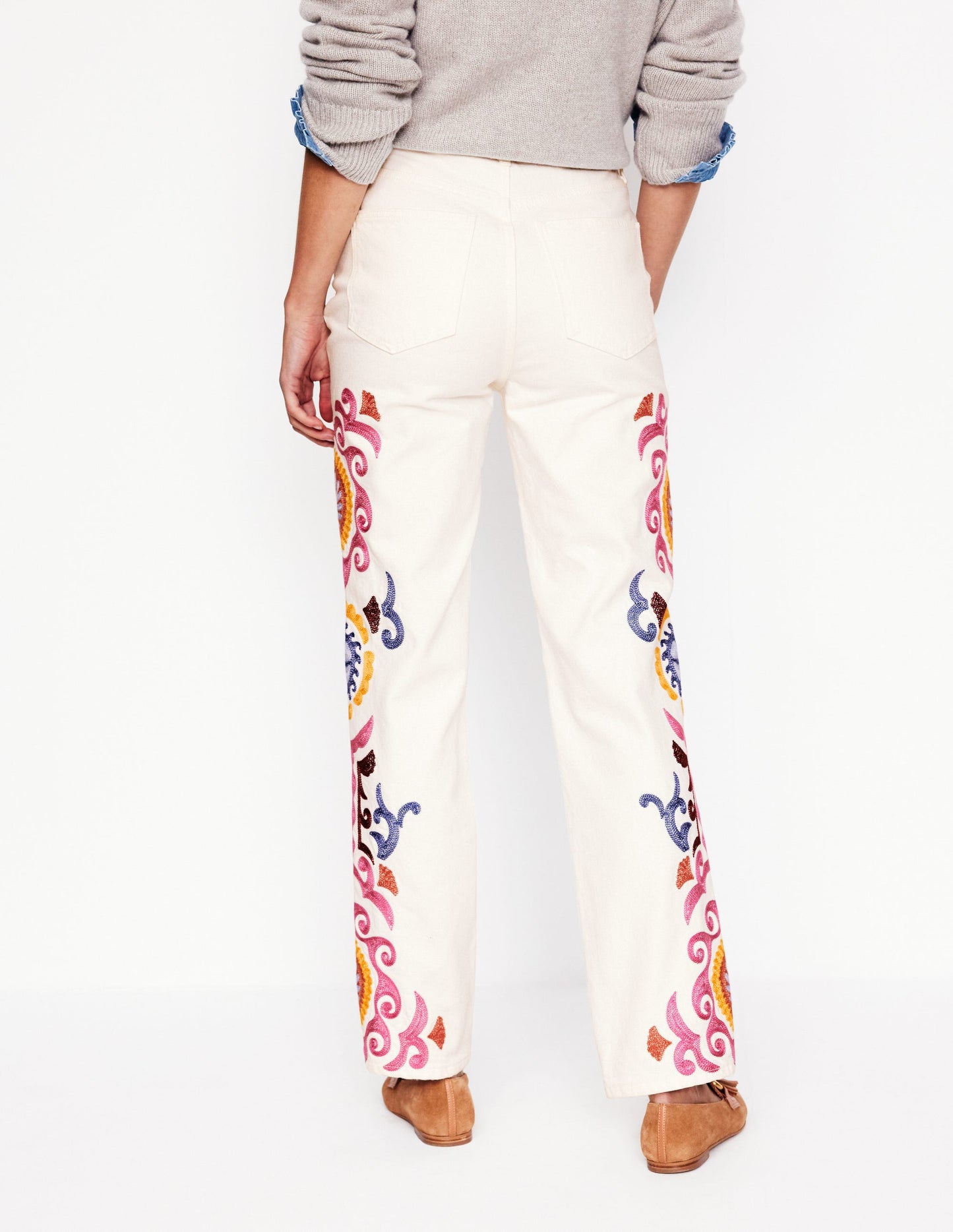 Bestickte Jeans mit hohem Bund-Weiß Stickerei