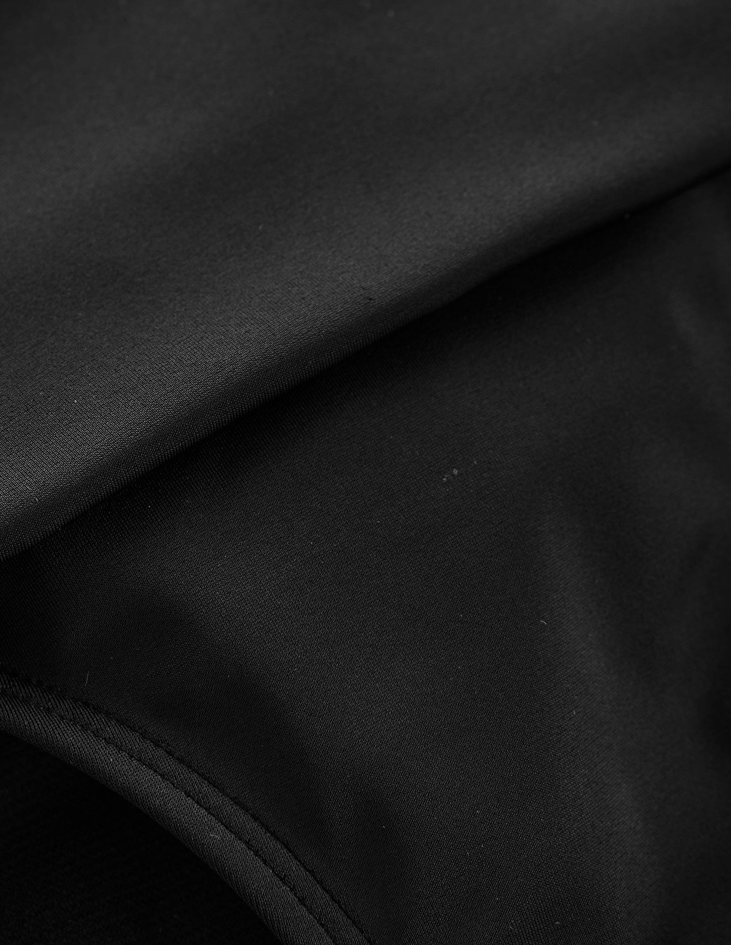 Klassische Bikinihose mit umgeschlagenem Bund-Schwarz