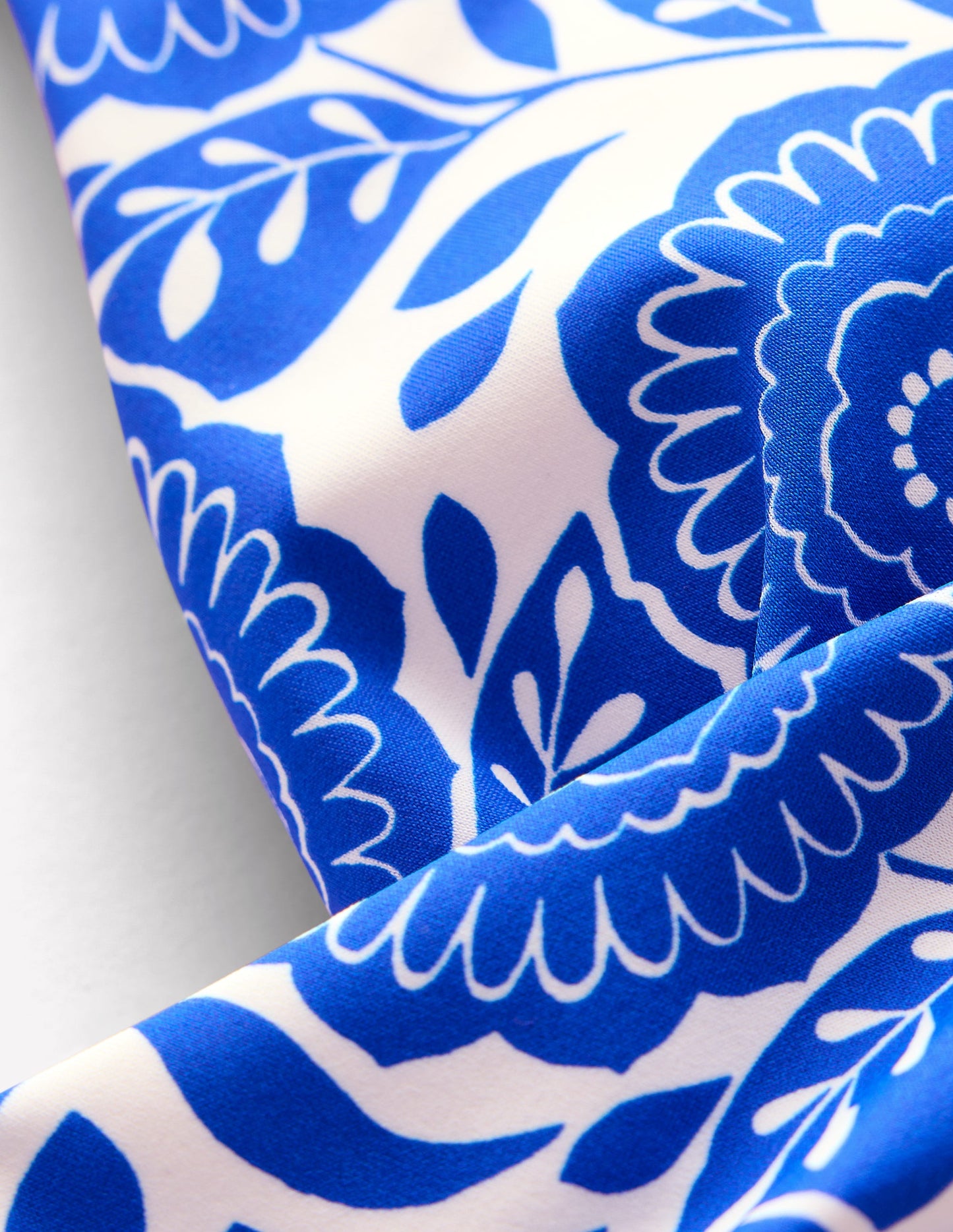 Levanzo Neckholder-Bikinioberteil-Blauer Dahlienstempel