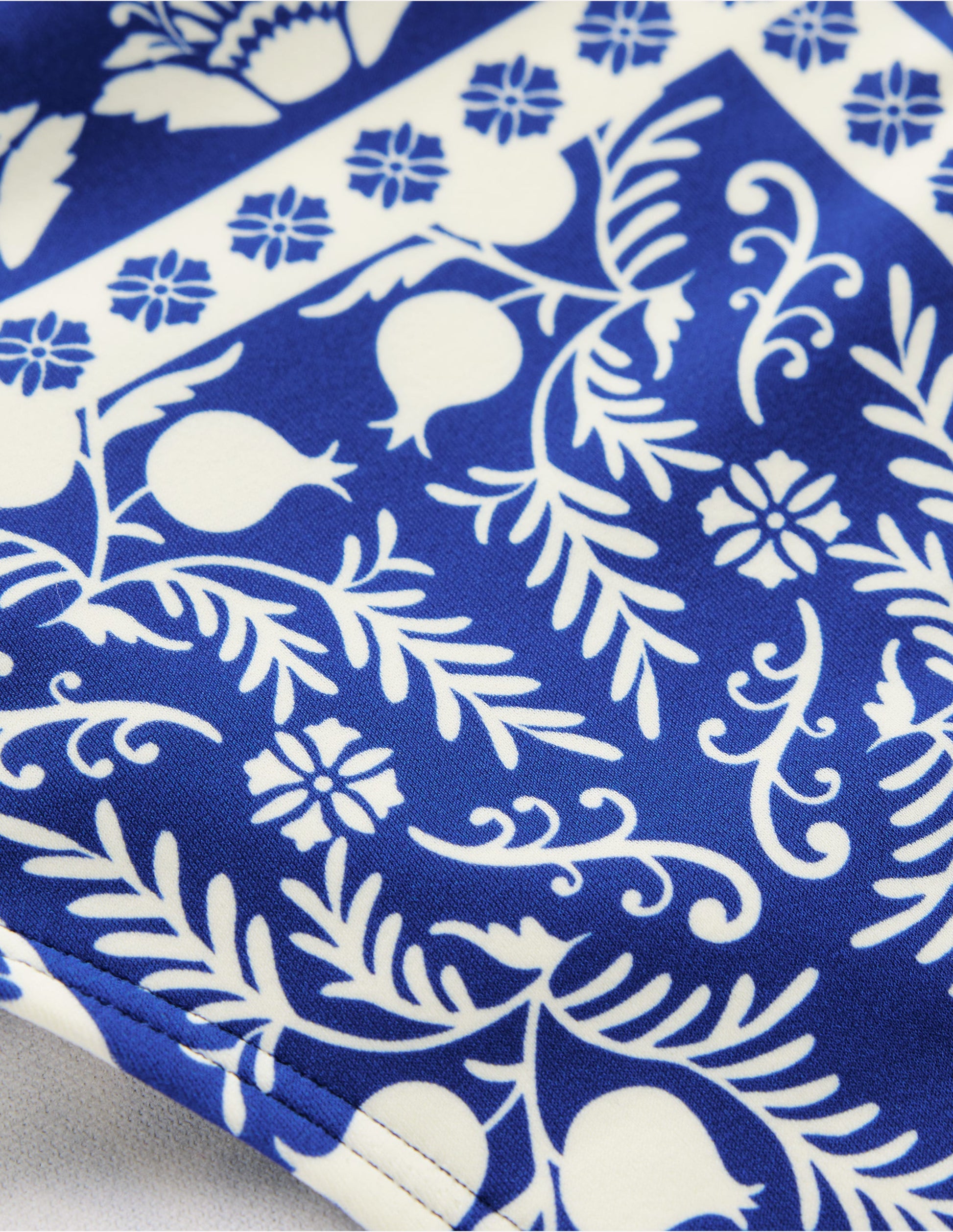 Porto Bikinihose-Leuchtendes Blau, Verzierter Streifen-7