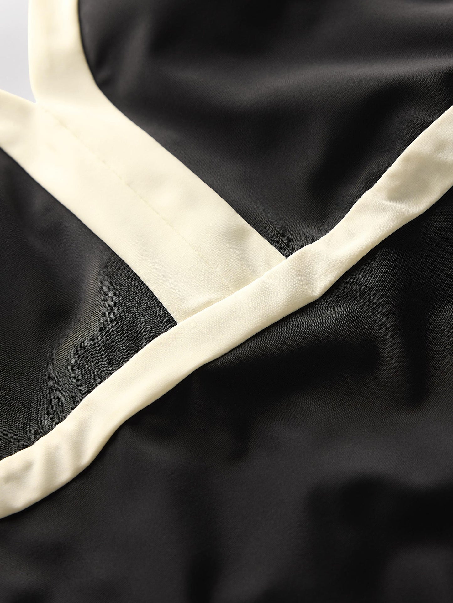 Maillot de bain Ios à empiècement en V-Noir