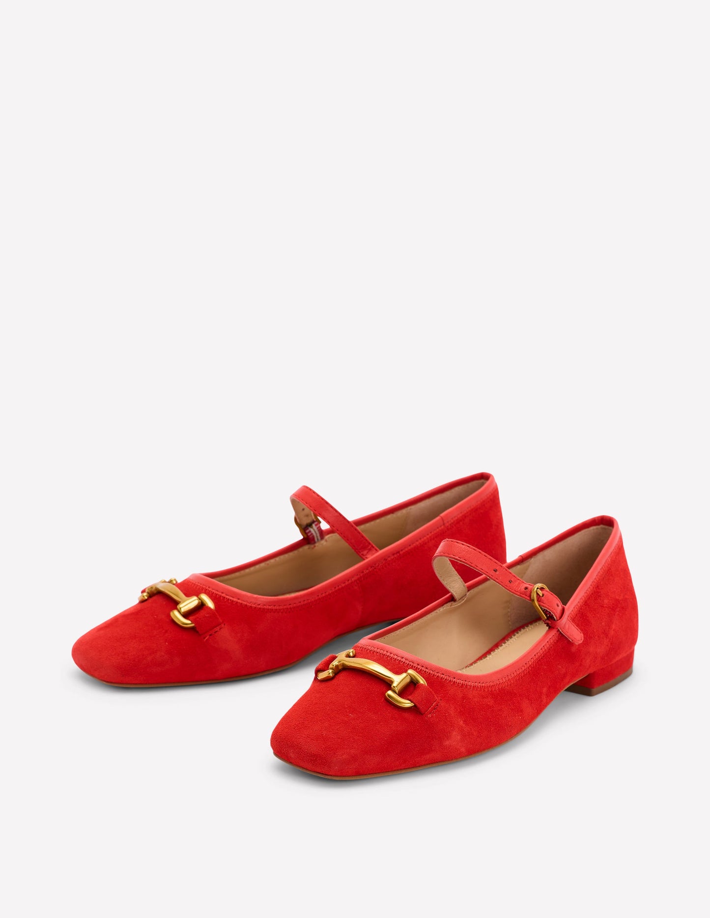 Flache Mary Janes mit Trensendetail-Löwenmäulchen