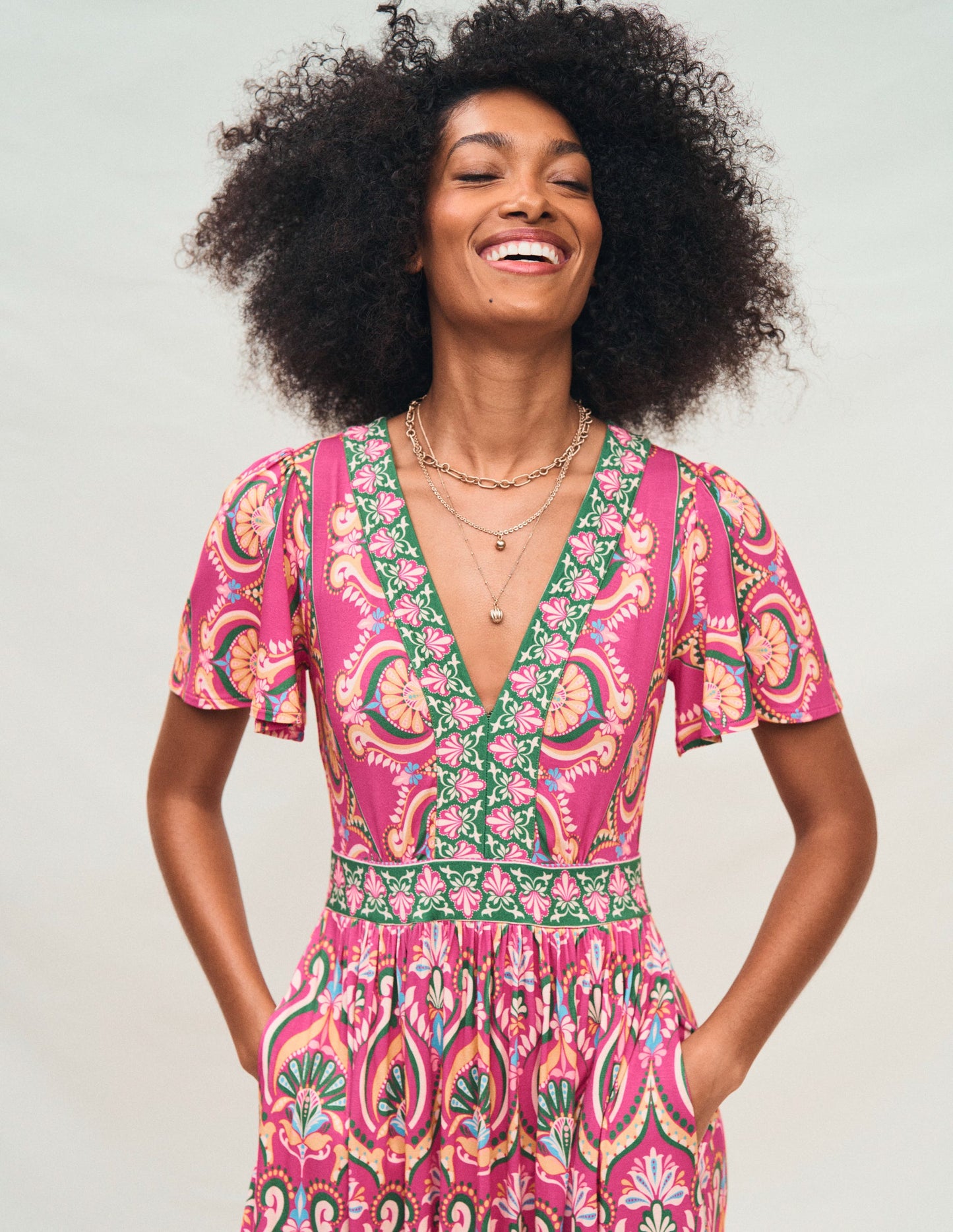 Robe longue style 40s Ellie à manches aériennes-Pivoine rose, motif Ornamental Floral