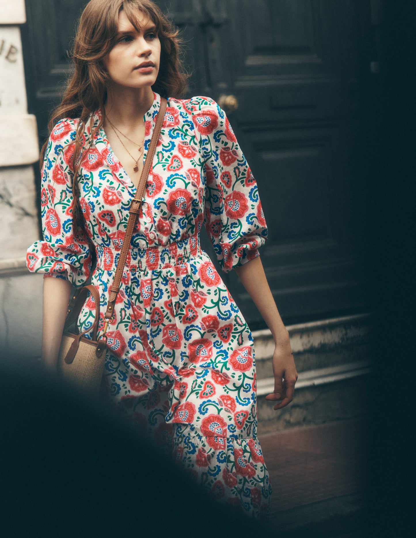Robe midi Elena en coton à volants-Ivoire, motif Garden Vine