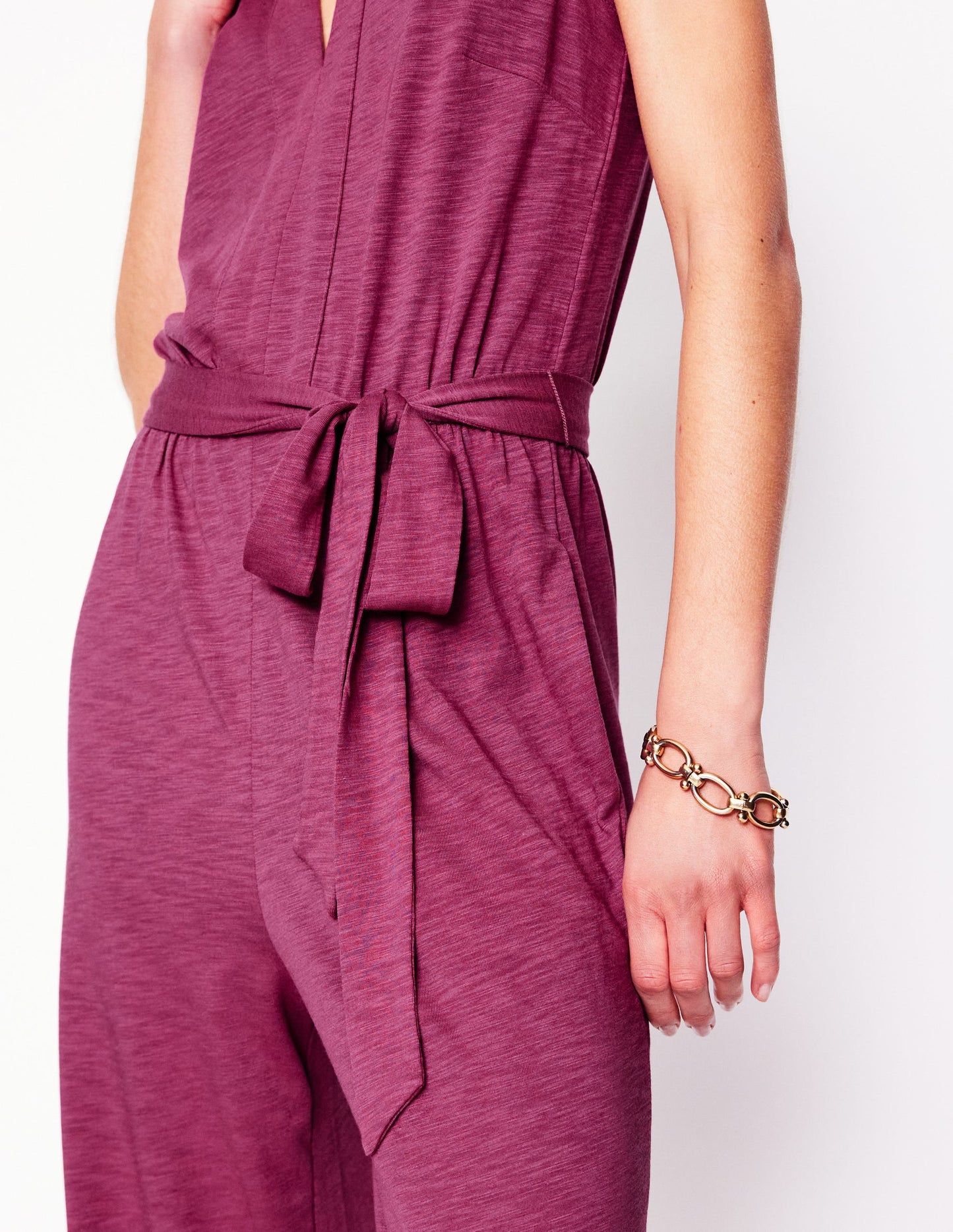 Naomi Jersey-Jumpsuit mit gekerbtem Ausschnitt-Pflaumenviolett
