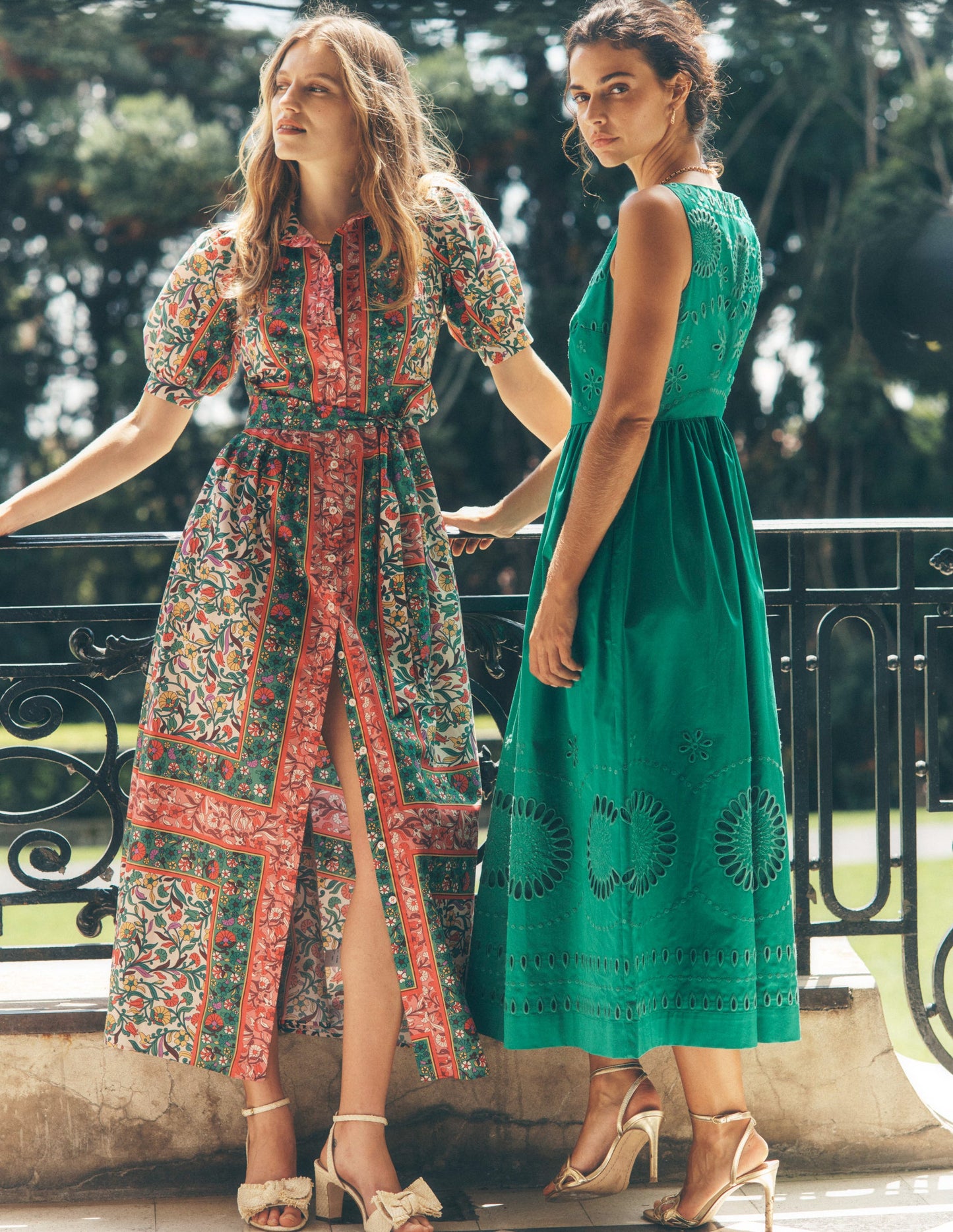 Lauren Midikleid mit Lochstickerei-Smaragdgrün, Lochstickerei