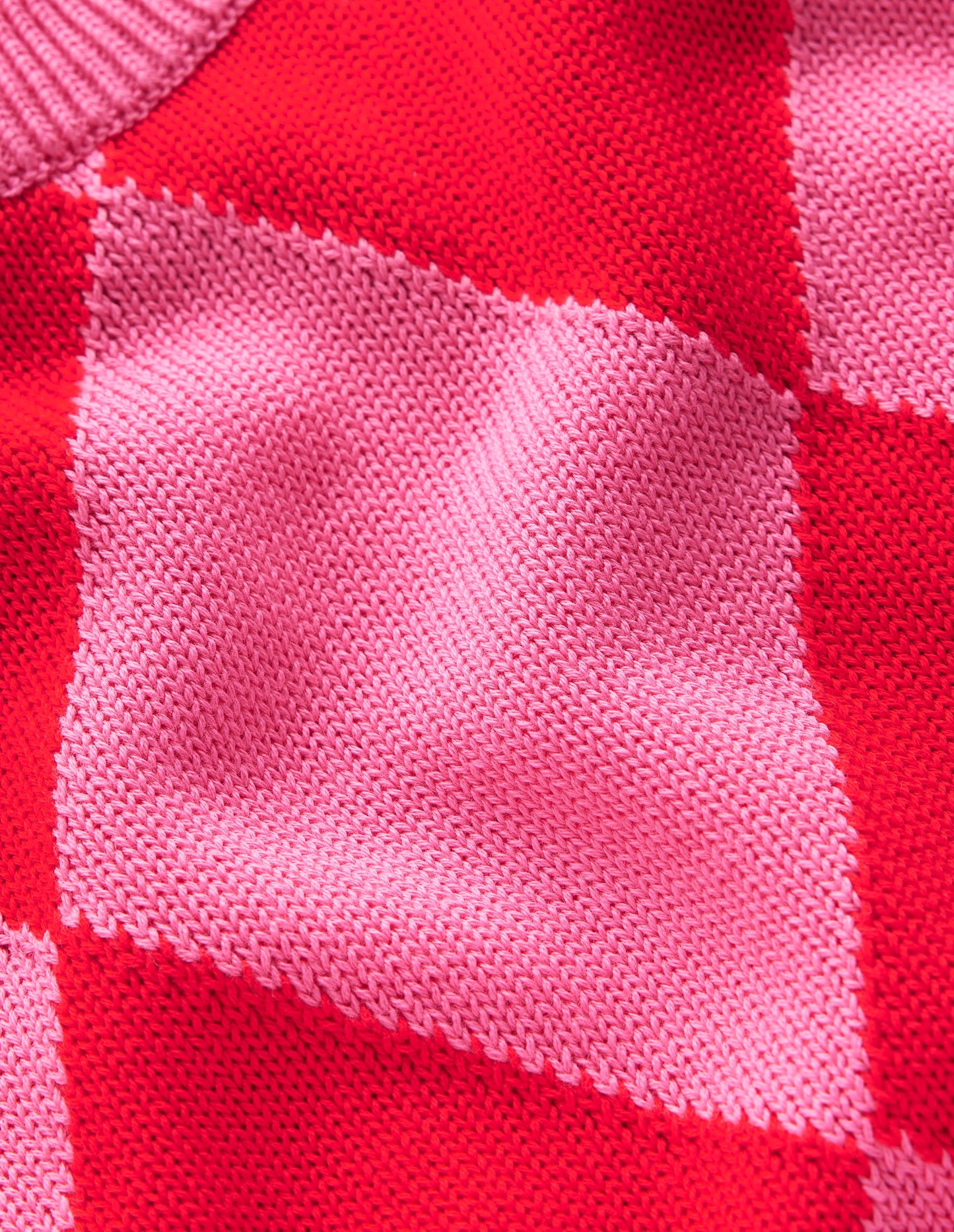 Argyle-Pullunder aus Baumwolle-Rosarot und Mohnblumenrot Argyle