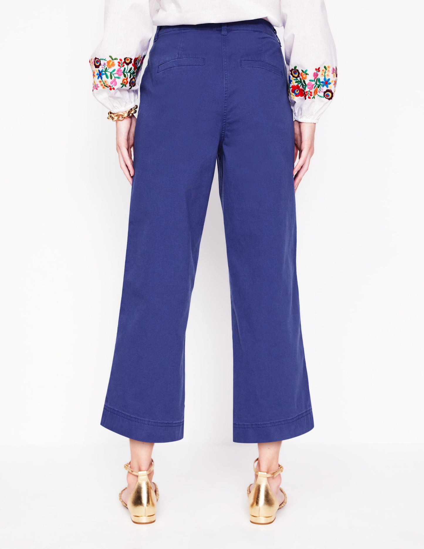 Verkürzte Chinohose mit aufgesetzter Tasche-Aristocratic Blue/ Ivory Stripe