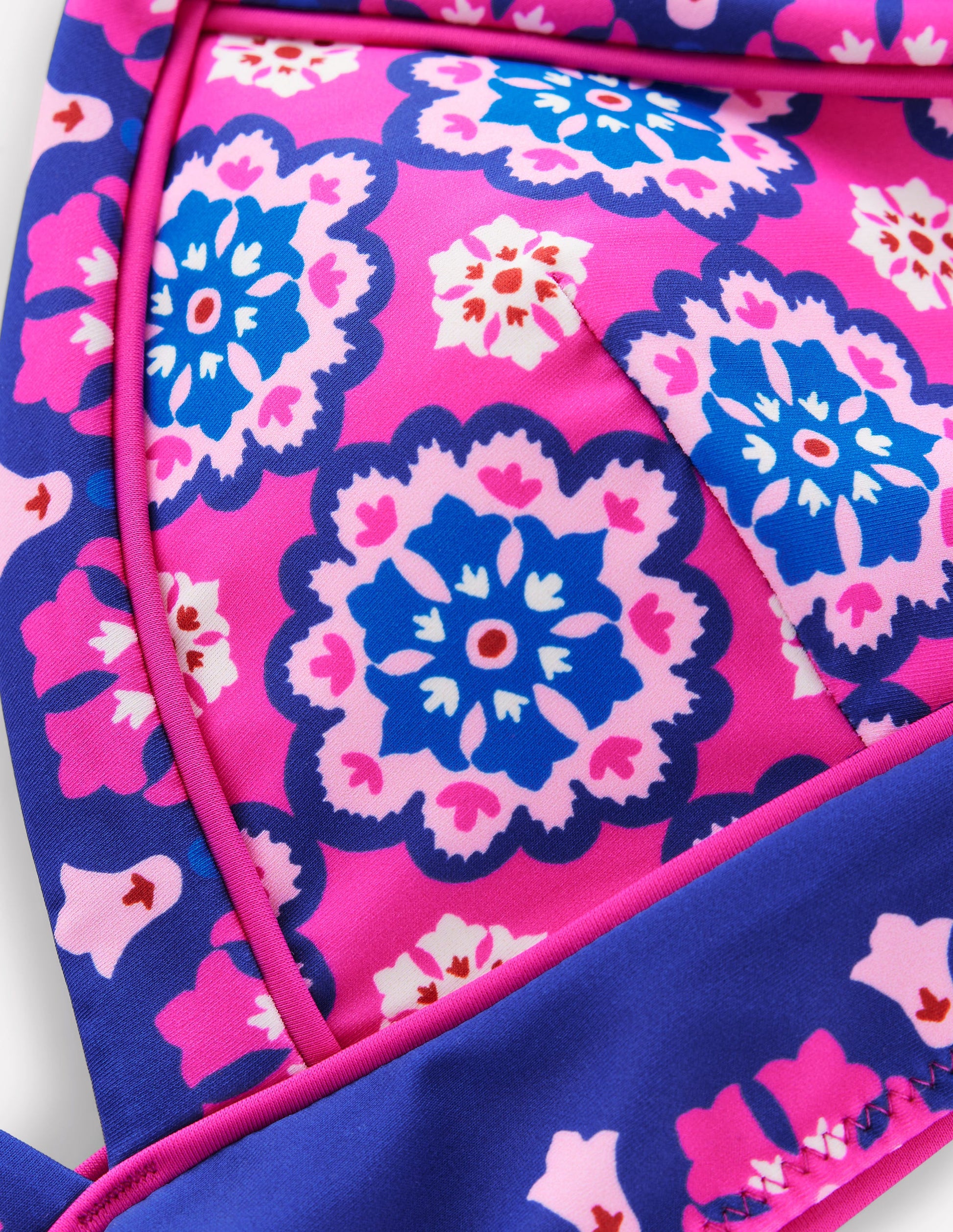 Kasos String V Neck Bikini Top-Cosmos Pink, Geo-8