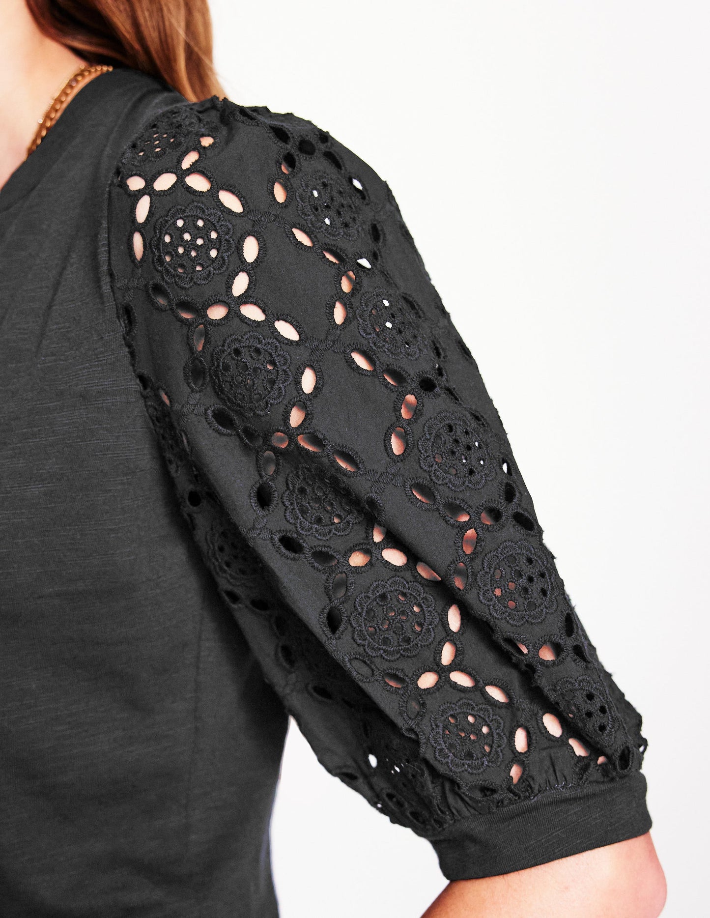 Eden Henley-Shirt mit Puffärmeln-Schwarz