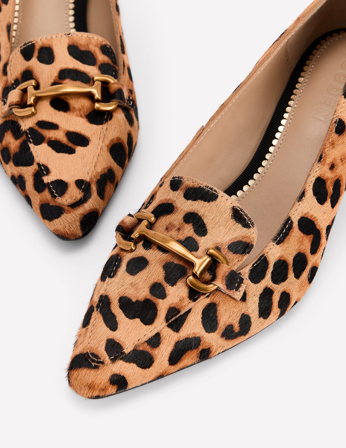 Iris Spitze Loafer mit Absatz und Trensendetail-Mohair, Leopardenmuster