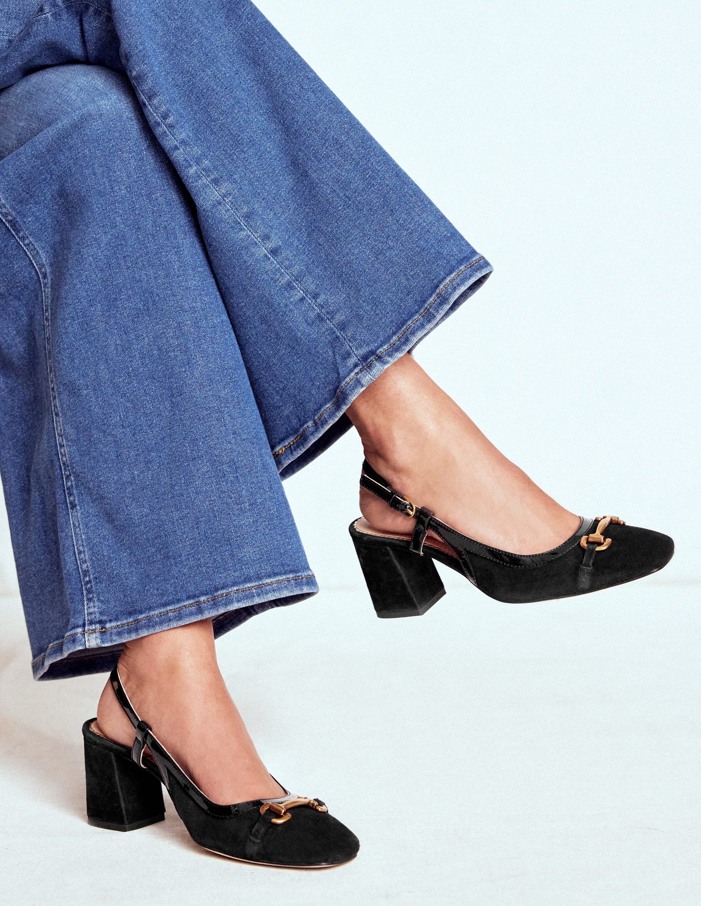Iris Absatzschuhe mit Trensendetail und Fersenriemen-Schwarz